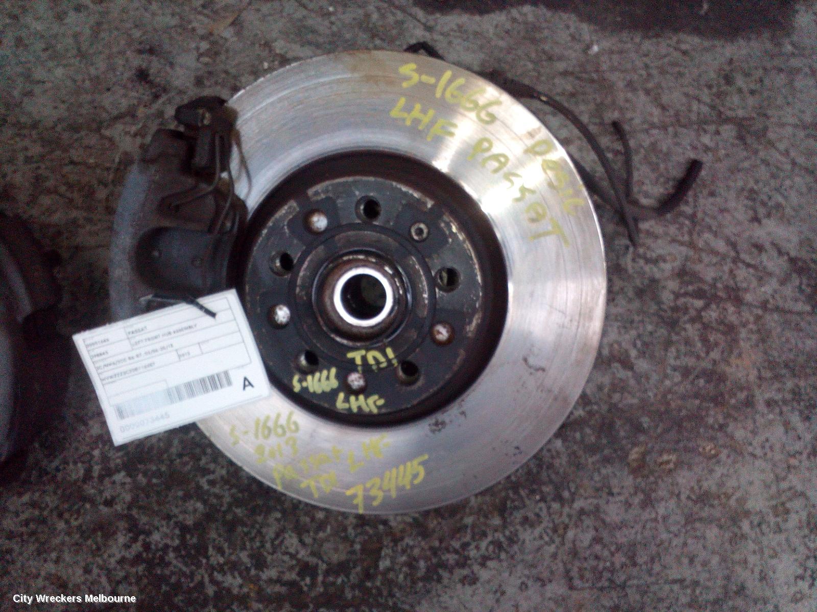 VOLKSWAGEN PASSAT LEFT FRONT HUB ASSEMBLY, 3C/3CC, MK6, B6-B7, 03/2006 - 05/2015 - Image 1