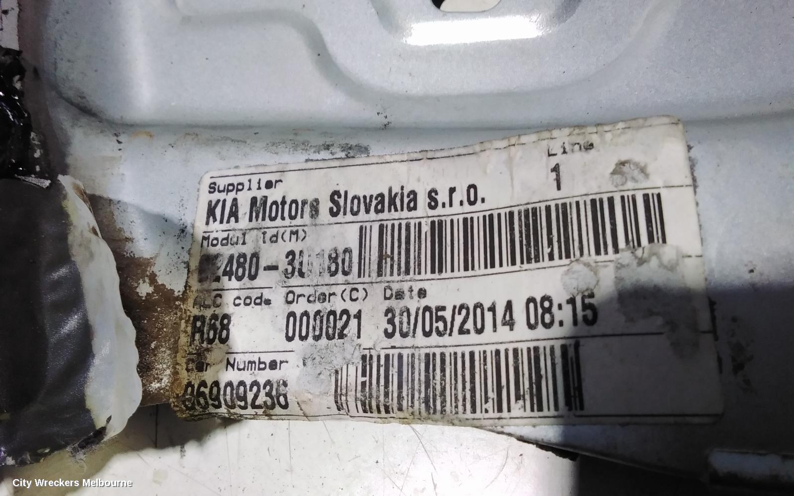 KIA SPORTAGE RIGHT FRONT WINDOW REG/MOTOR, SL, DOOR REG & MOTOR ASSY, 6 PIN PLUG MOTOR TYPE, 05/2010 - 10/2015 - Image 2