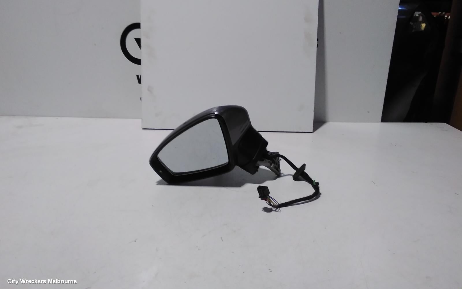 VOLKSWAGEN TIGUAN LEFT DOOR MIRROR, 5NA, POWER FOLD, W/ MEMORY, W/ SIDE ASSIST & NON CAMERA TYPE (6XQ/KA2/7Y4), 06/2016 - 02/2021 - Image 2