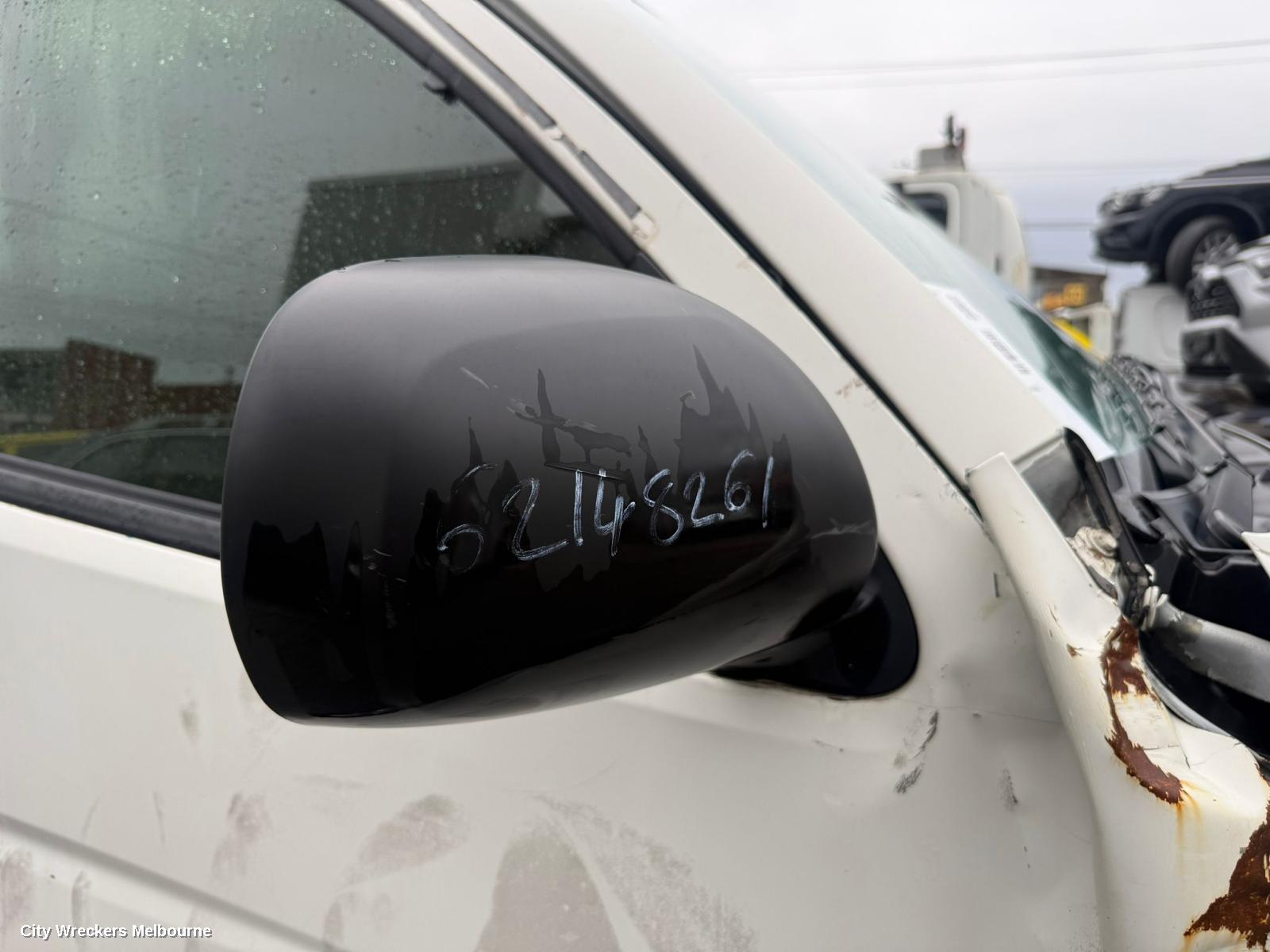 TOYOTA HIACE RIGHT DOOR MIRROR, TRH/KDH, POWER, BLACK (3 WIRE), ROUND PLUG TYPE, 01/2005 - 01/2014 - Image 1