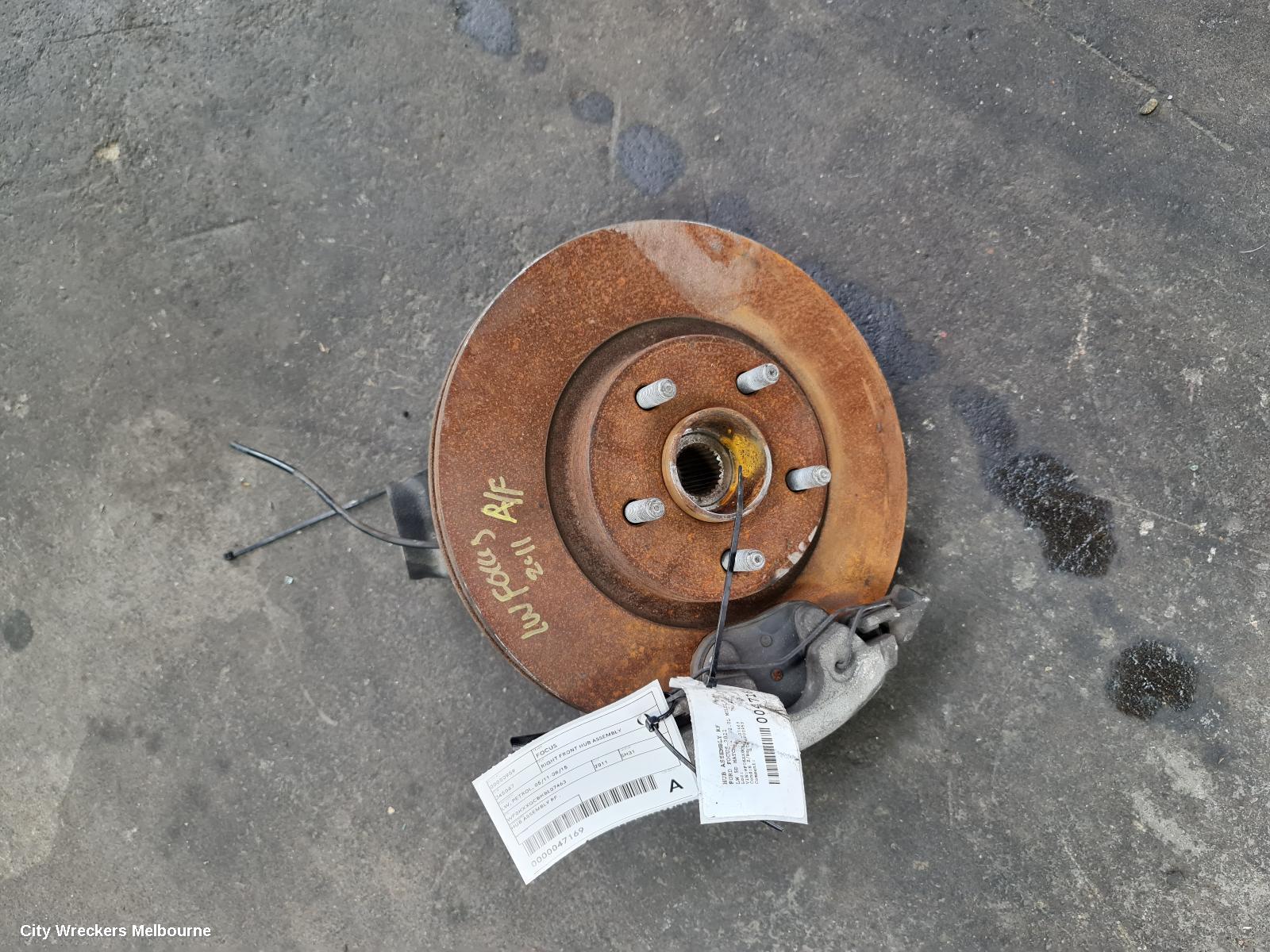 FORD FOCUS RIGHT FRONT HUB ASSEMBLY, LW, PETROL, 05/2011 - 08/2015 - Image 1