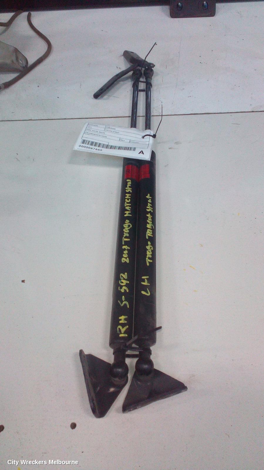 TOYOTA TARAGO HATCH STRUT, TAILGATE STRUT (PAIR), XR50, 03/2006 - 06/2020 - Image 1