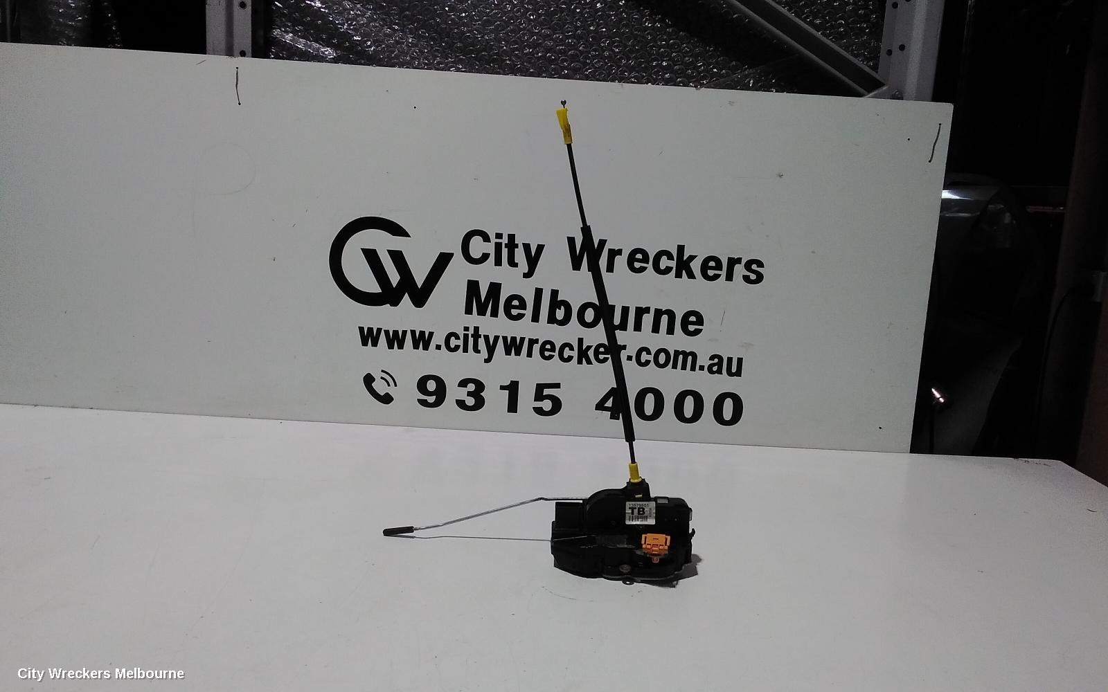 HOLDEN MALIBU DOOR/BOOT/GATE LOCK, RIGHT FRONT DOOR LOCK, V300, 04/2013 - 12/2017 - Image 2