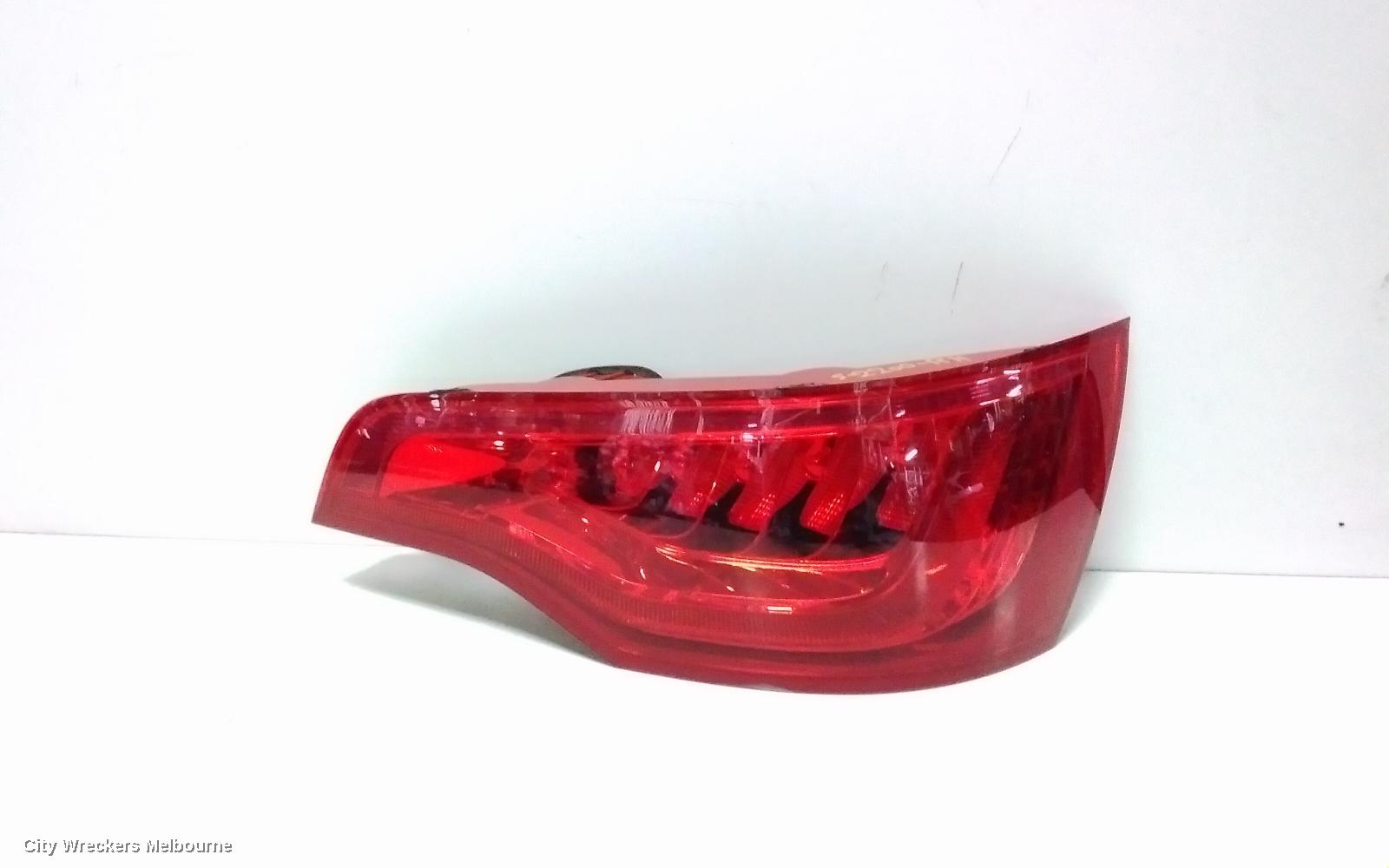 AUDI Q7 RIGHT TAILLIGHT, 4L, IN TAILGATE, 10/2009 - 08/2015 - Image 2