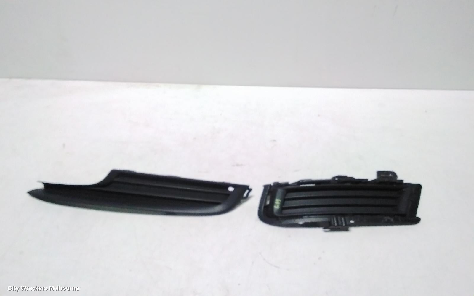 VOLKSWAGEN GOLF GRILLE, BUMPER GRILLE (LH SIDE), GEN 7, NON FOGLAMP TYPE, 12/2012 - 03/2017 - Image 1