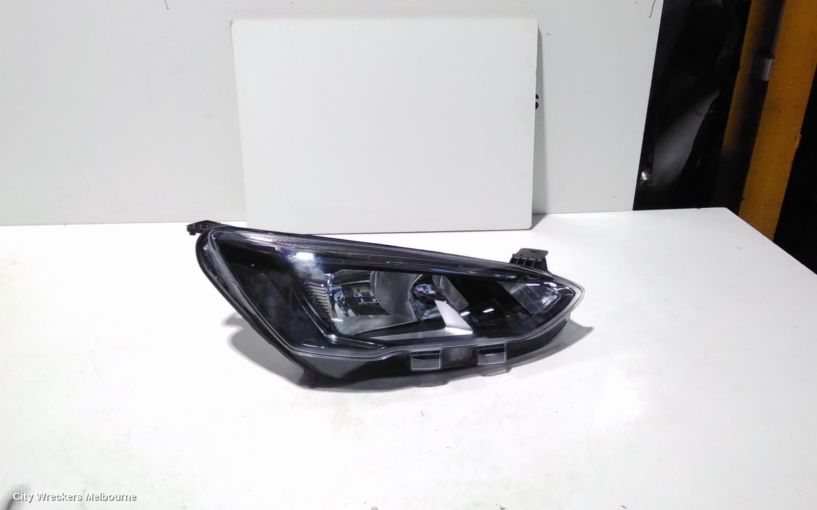 FORD FOCUS RIGHT HEADLAMP, SA, HALOGEN TYPE, 10/2018 ONWARDS - Image 3