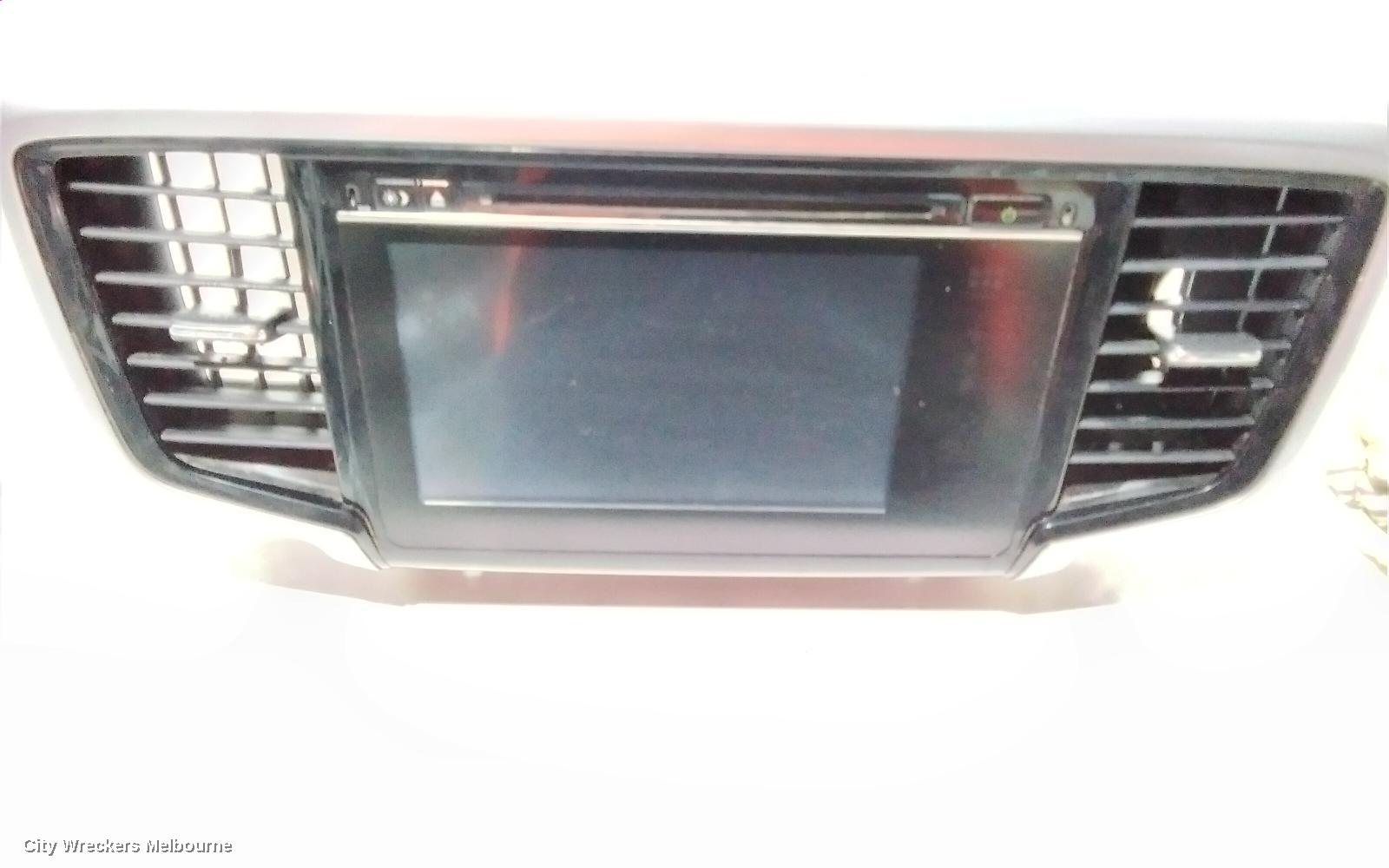 HONDA ODYSSEY RADIO/CD/DVD/SAT/TV, RC1, DISPLAY UNIT, 7IN TOUCHSCREEN, NON SAT NAV TYPE, 02/2014 - 12/2020 - Image 3