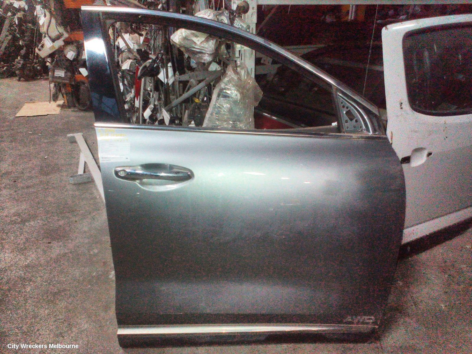 KIA SORENTO RIGHT FRONT DOOR, UM, 03/2015 - 02/2020 - Image 1