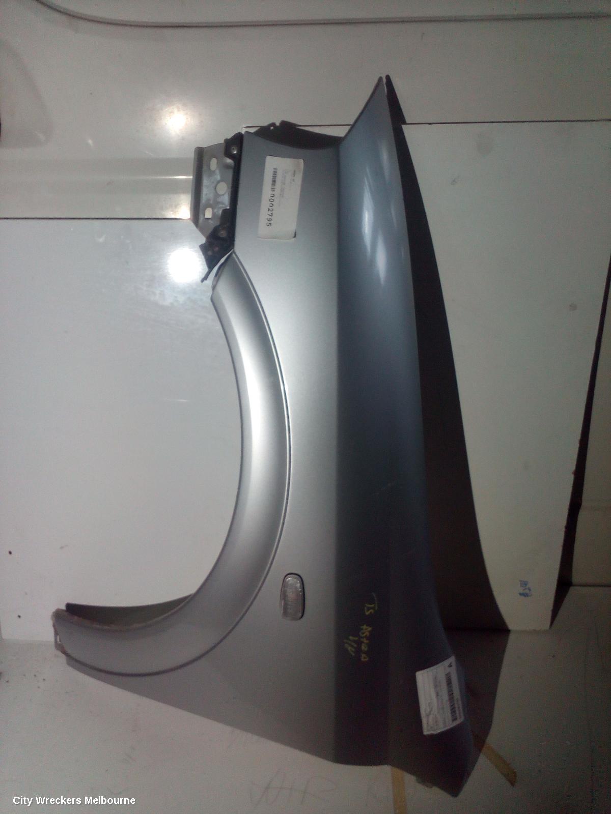 HOLDEN ASTRA LEFT GUARD, TS, 08/1998 - 10/2006 - Image 1