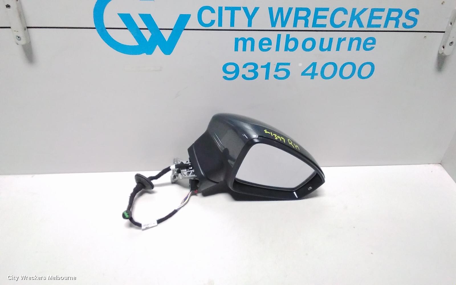VOLKSWAGEN TIGUAN RIGHT DOOR MIRROR, 5NA, POWER FOLD, NON LANE CHANGE ASSIST & NON CAMERA TYPE, 06/2016 - 02/2021 - Image 1