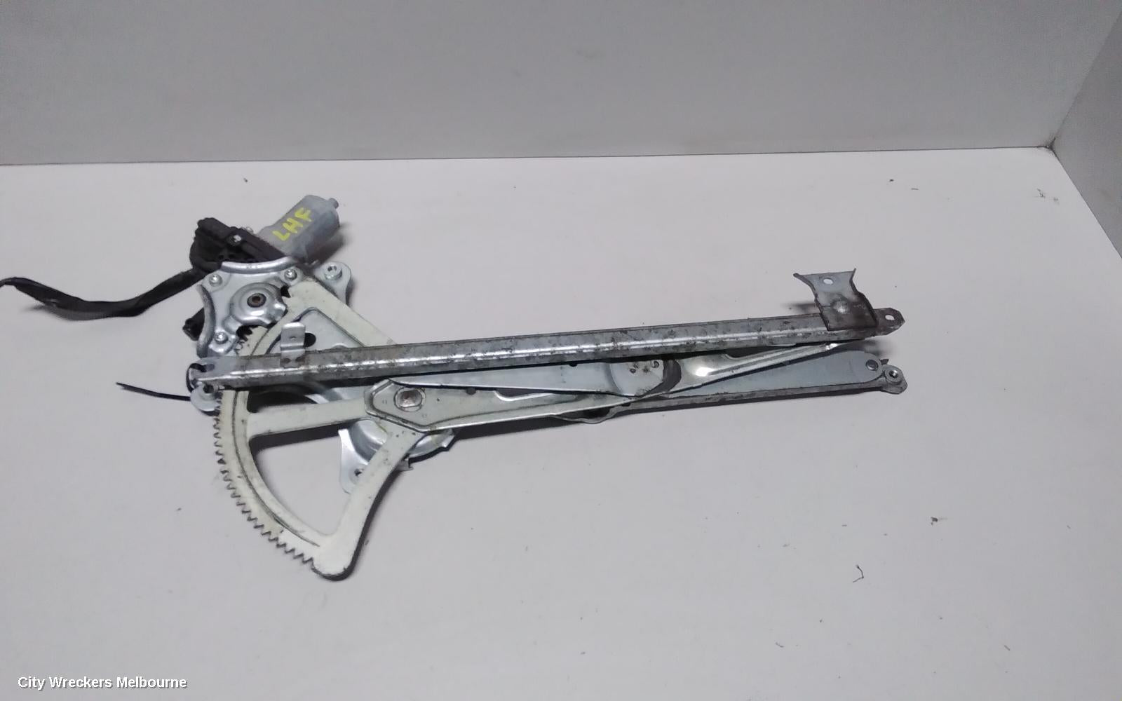 TOYOTA HIACE LEFT FRONT WINDOW REG/MOTOR, DOOR REG AND MOTOR ASSY, TRH/KDH, 03/2005 - 04/2019 - Image 3