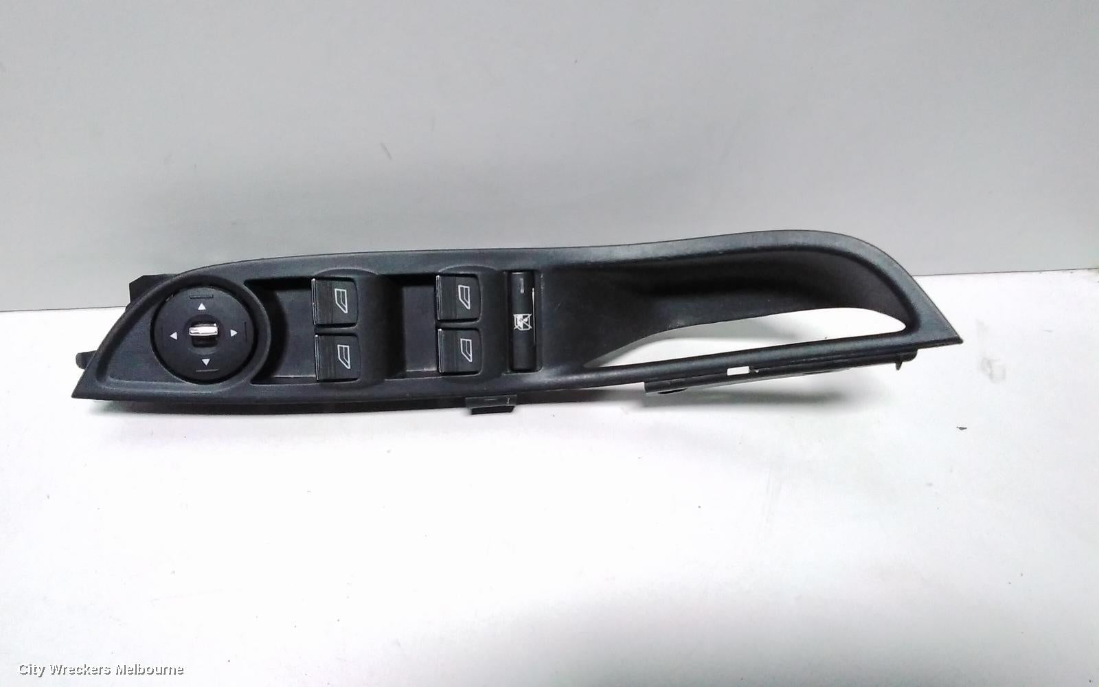 FORD FOCUS PWR DR WIND SWITCH, RH FRONT (MASTER SWITCH), LW, MANUAL FOLD, NON CHROME INSERT TYPE, 05/2011 - 08/2015 - Image 2