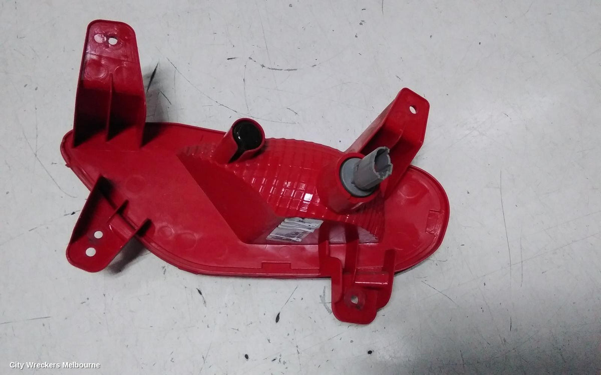 KIA STONIC LEFT TAILLIGHT, YB, IN BUMPER REFLECTOR, S/SPORT/SX/LX/EX/LIMITED, 08/2020 - 08/2025 - Image 3