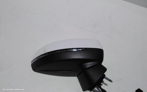 AUDI A3 RIGHT DOOR MIRROR, 8V, A3, SEDAN, MANUAL FOLD, NON LANE CHANGE ASSIST TYPE (6XC/7Y0), 11/2013 - 10/2020 - Image 2