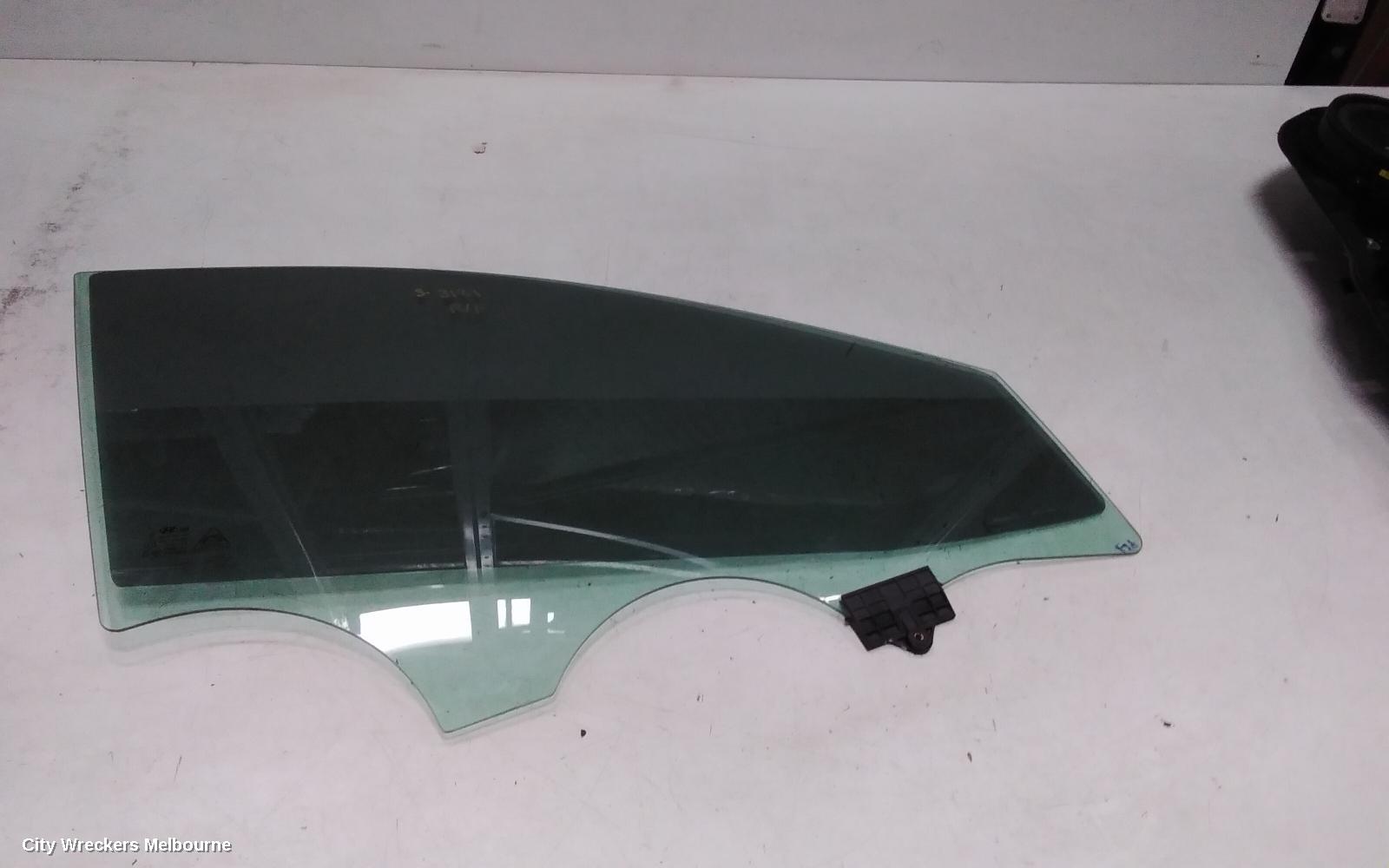 HYUNDAI TUCSON RIGHT FRONT DOOR WINDOW, NX4, PRIVACY TINT TYPE, 02/2021 ONWARDS - Image 3