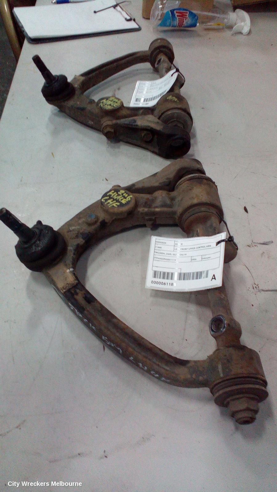 TOYOTA HIACE LEFT FRONT UPPER CONTROL ARM, TRH/KDH, 2WD, 03/2005 - 04/2019 - Image 3