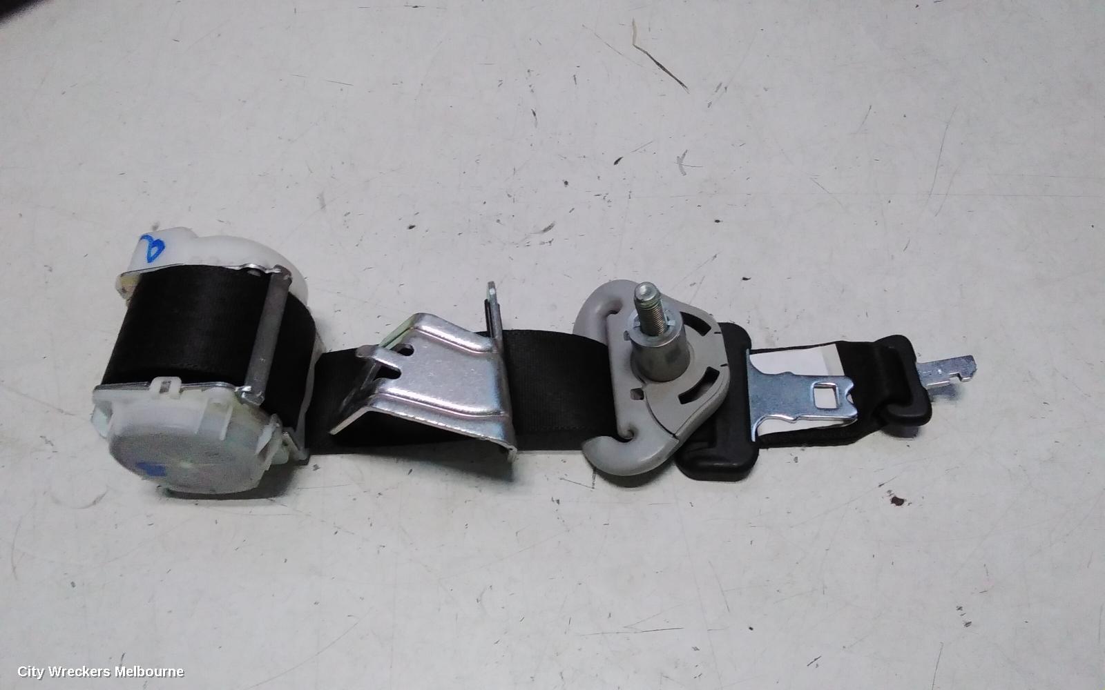TOYOTA YARIS SEATBELT/STALK, CENTRE REAR, SEAT BELT ONLY, 3DR/5DR HATCH, NCP13#, 08/2011 - 01/2020 - Image 2