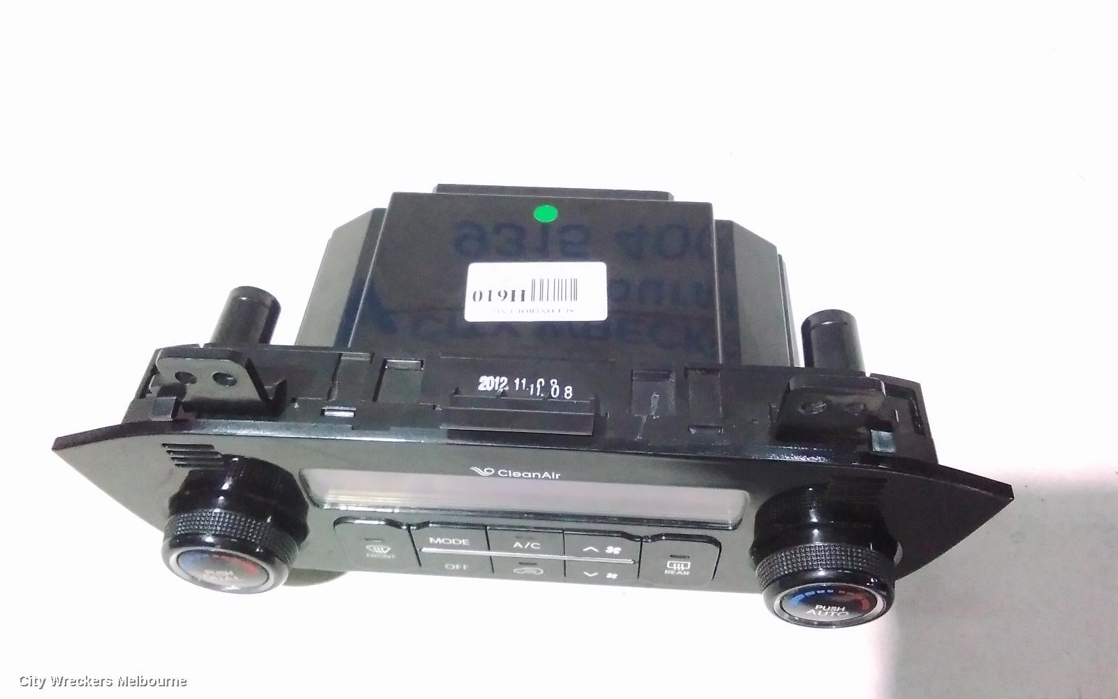 KIA SPORTAGE HEATER/AC CONTROLS, CLIMATE CONTROL TYPE, W/ 10 CONTROL BUTTONS, SL, 06/2013 - 12/2015 - Image 3