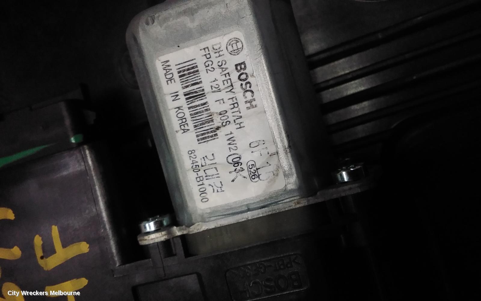 HYUNDAI GENESIS LEFT FRONT WINDOW REG/MOTOR, DH, DOOR REG ASSY (REG AND MOTOR), 11/2014 - 01/2018 - Image 3