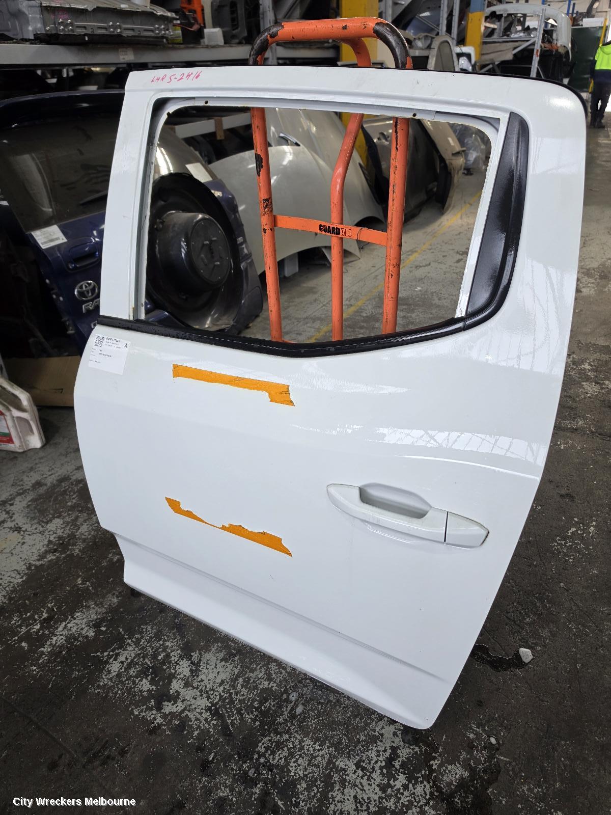 LDV T60 LEFT REAR DOOR/SLIDING, SK8C, 07/2017 ONWARDS - Image 2
