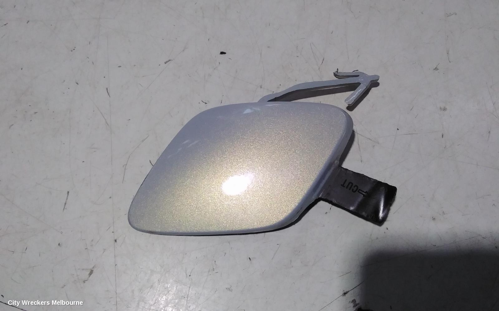 HONDA HRV, RV, 12/2021 ONWARDS, TOWHOOK COVER : 108510 - Image 2