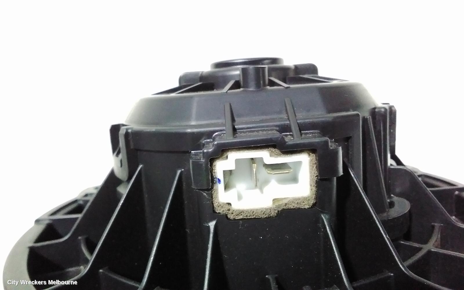 KIA CARNIVAL/GRAND CARNIVAL HEATER FAN MOTOR, FRONT, YP, 02/2015 - 10/2020 - Image 3