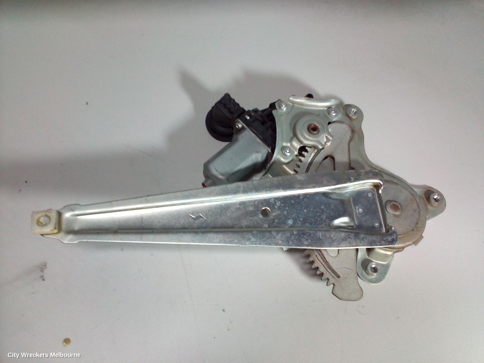 TOYOTA CAMRY LEFT REAR WND REG/MOTOR, ASV50/AVV50, POWER, 12/2011 - 10/2017 - Image 2