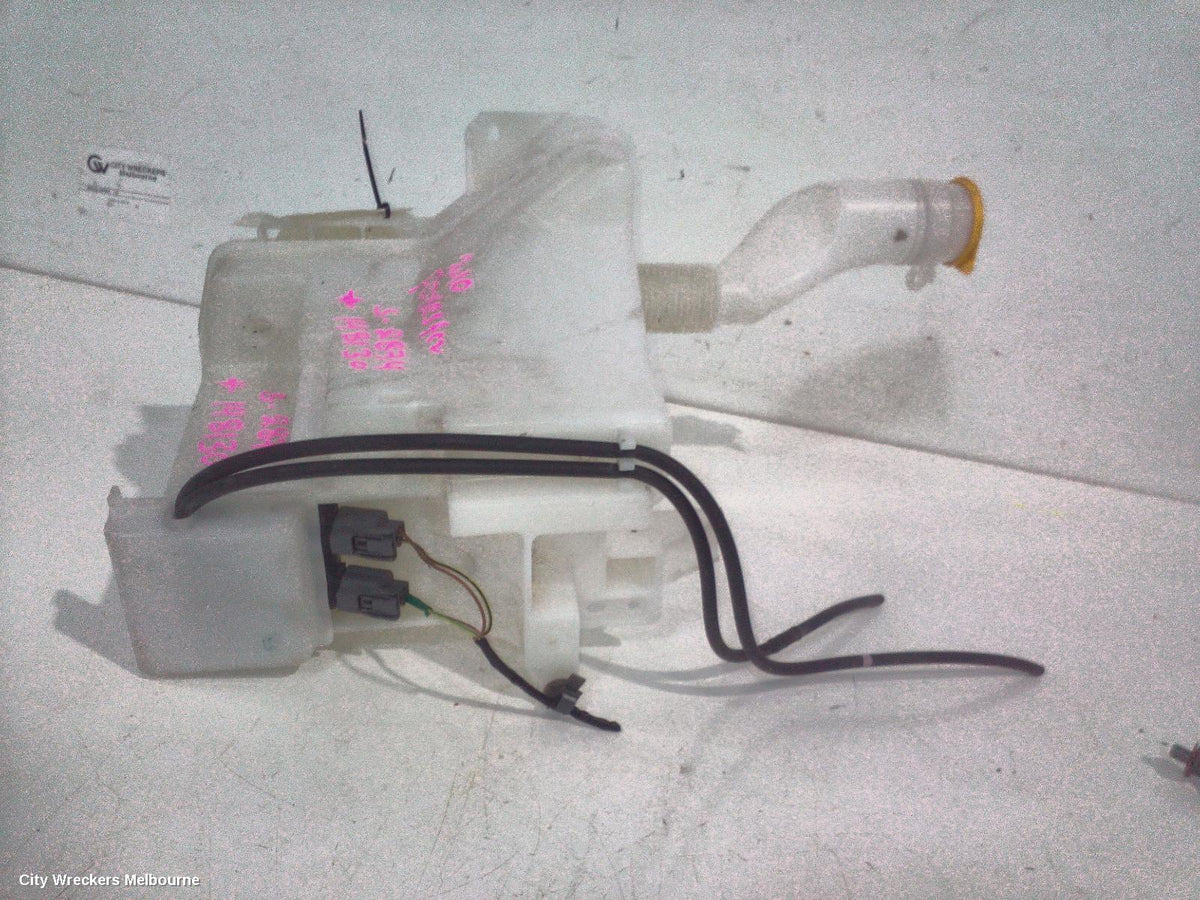 SUBARU FORESTER WASHER BOTTLE, NON H/LAMP WASHERS TYPE, PETROL, 02/2008 - 12/2012 - Image 3