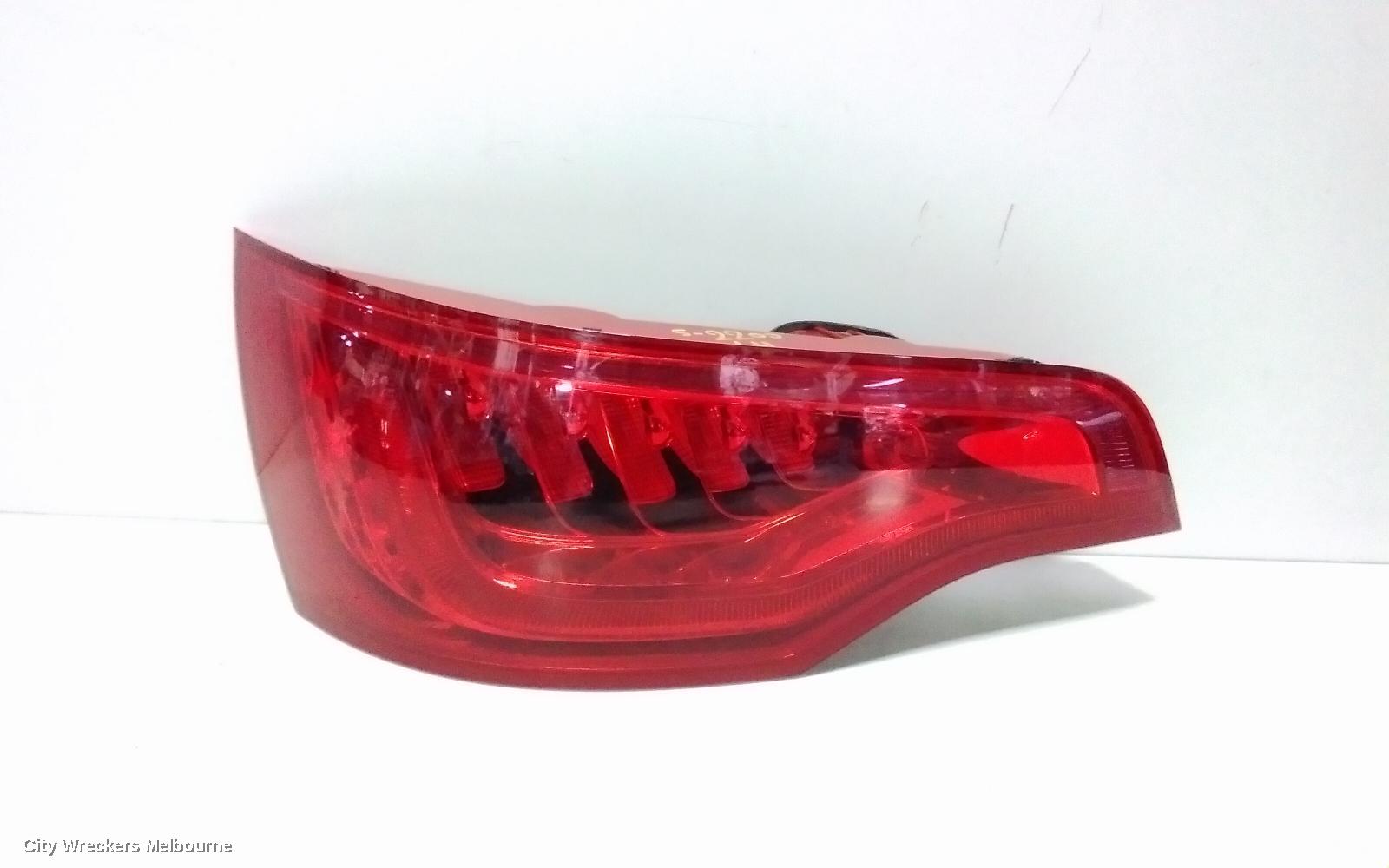 AUDI Q7 LEFT TAILLIGHT, 4L, IN TAILGATE, 10/2009 - 08/2015 - Image 3