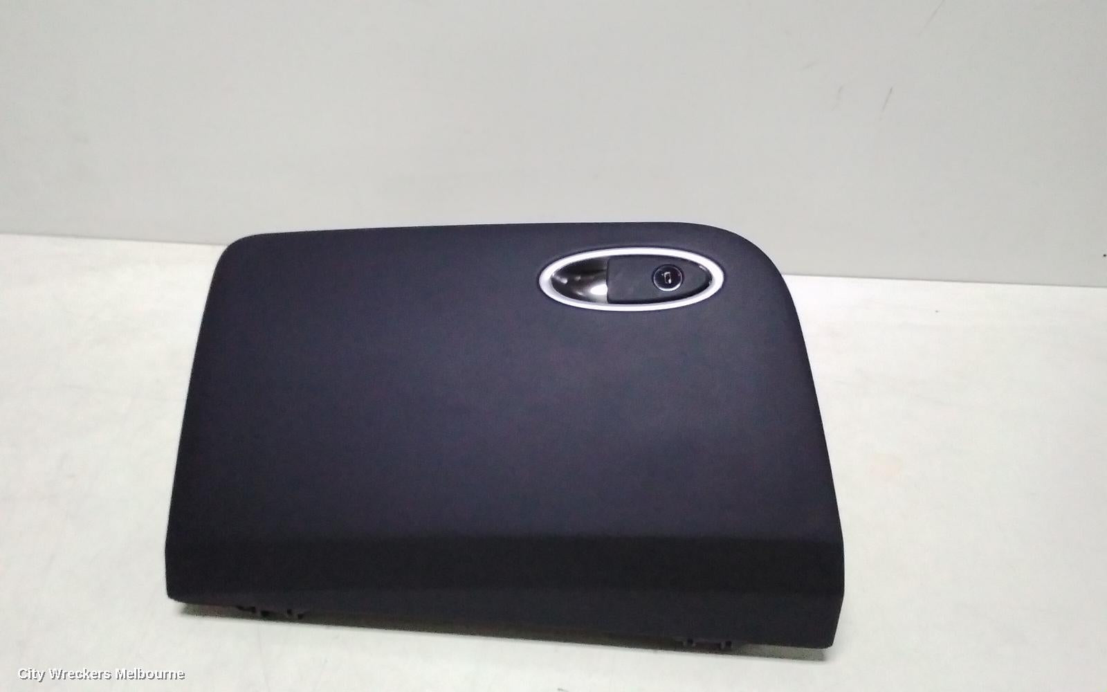 GENESIS GV70 GLOVE BOX, JK, 03/2021 ONWARDS - Image 3