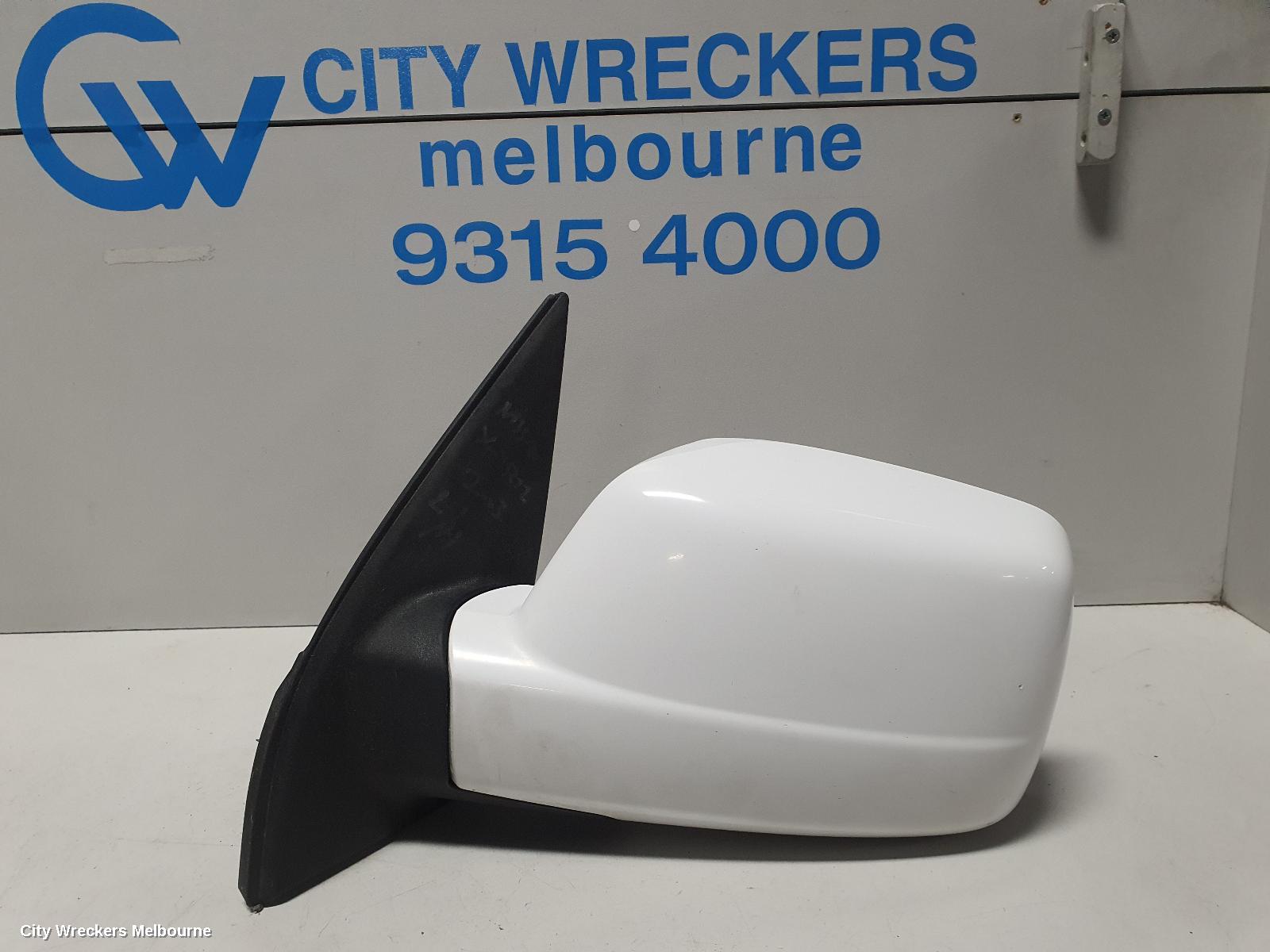 NISSAN XTRAIL LEFT DOOR MIRROR, T30, 3 WIRE TYPE, 10/2001 - 09/2007 - Image 1
