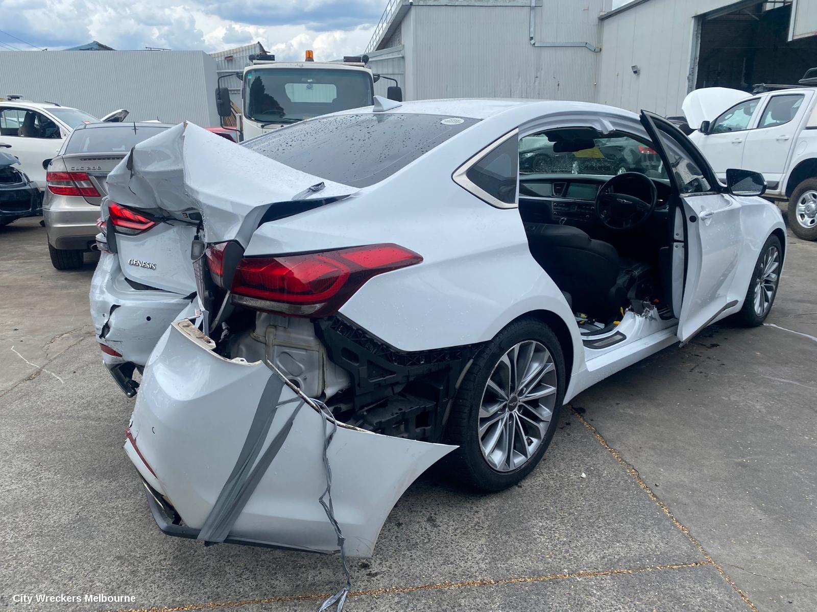 HYUNDAI GENESIS DOOR TRIM, LH REAR, DH, STANDARD TYPE, 11/2014 - 01/2018 - Image 3