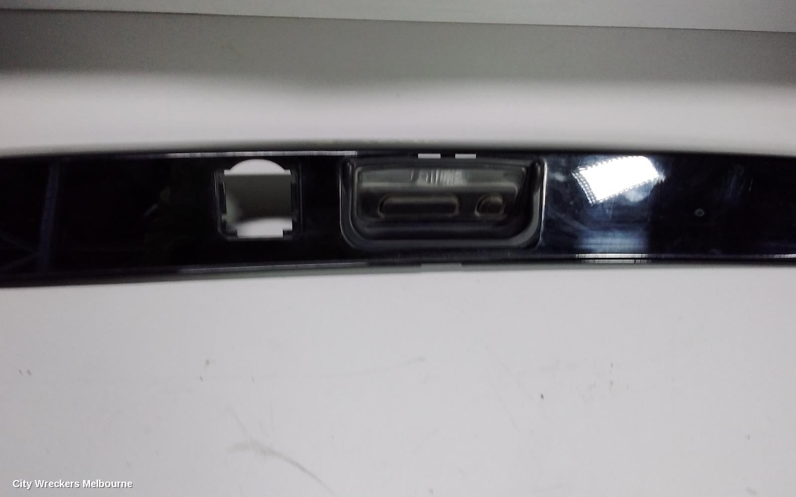 HONDA CRV REAR GARNISH, TAILGATE GARNISH (LOWER), RW, 05/2017 ONWARDS - Image 2