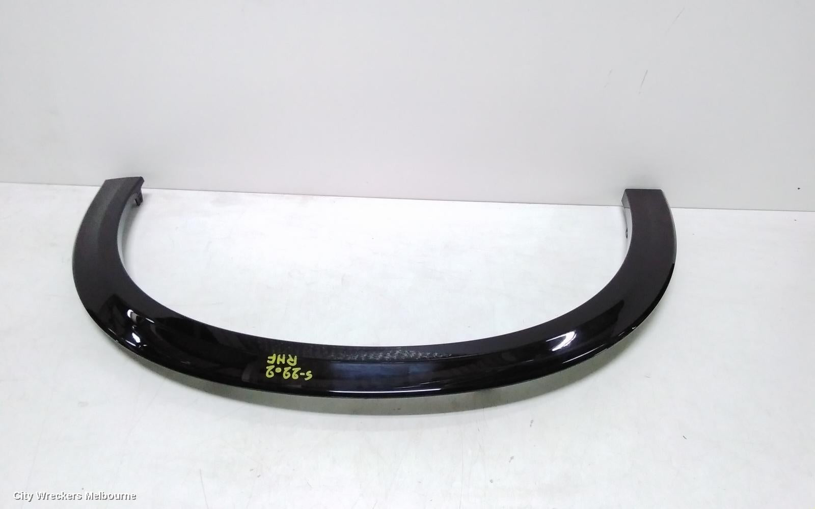 HONDA HRV WHEEL ARCH FLARE, RH FRONT, RU5, 12/2014 - 10/2021 - Image 2