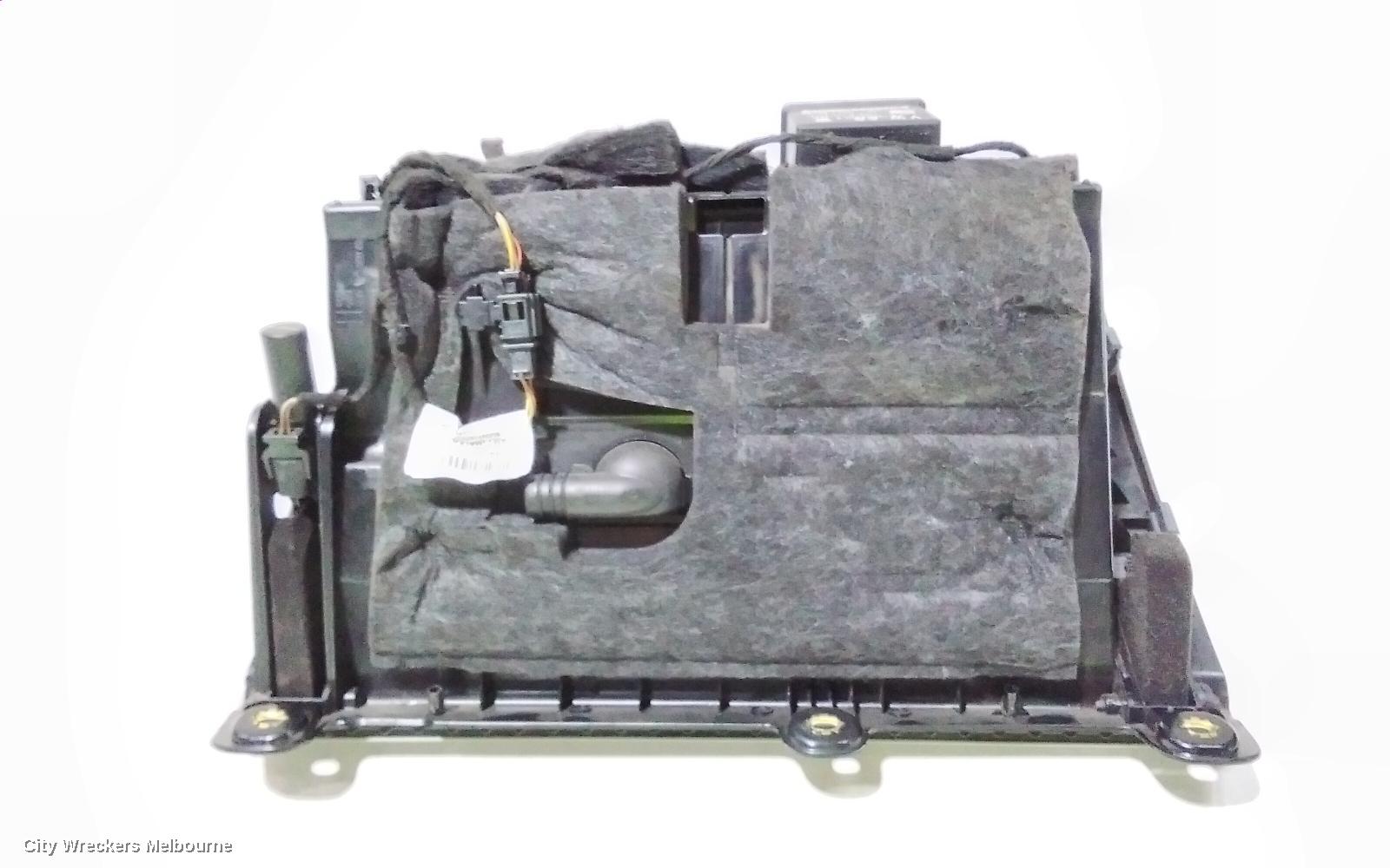 AUDI Q3 GLOVE BOX, 8U, 03/2012 - 12/2018 - Image 3
