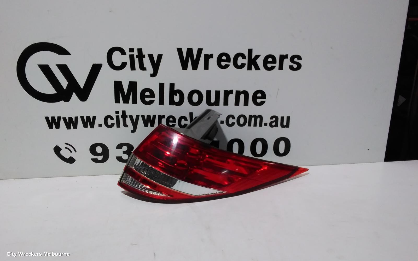 TOYOTA TARAGO RIGHT TAILLIGHT, ACR50R, 03/2006 - 12/2008 - Image 3