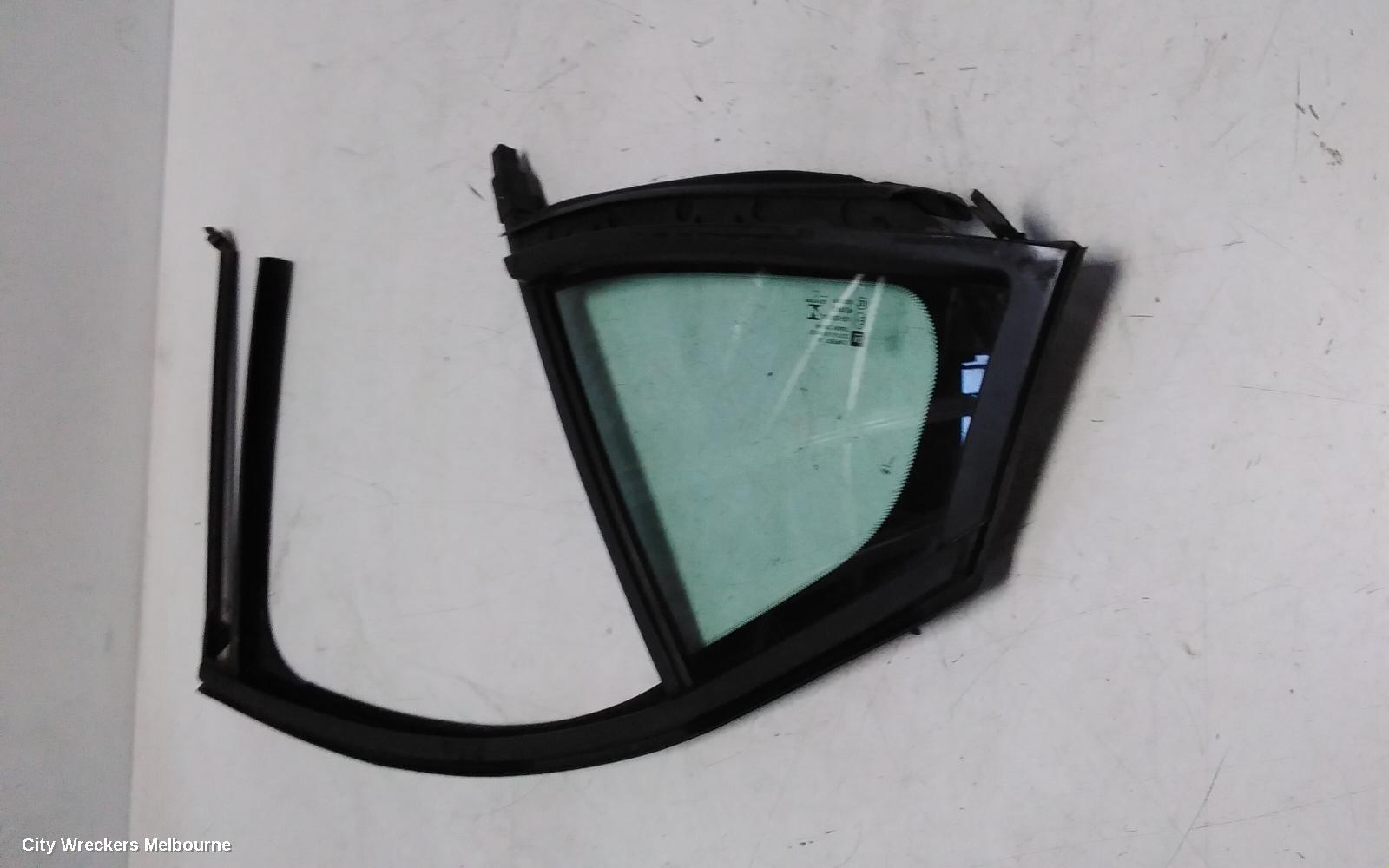 HOLDEN ASTRA RIGHT REAR 1/4 DOOR GLASS, BK, 5DR HATCH, 09/2016 ONWARDS - Image 3