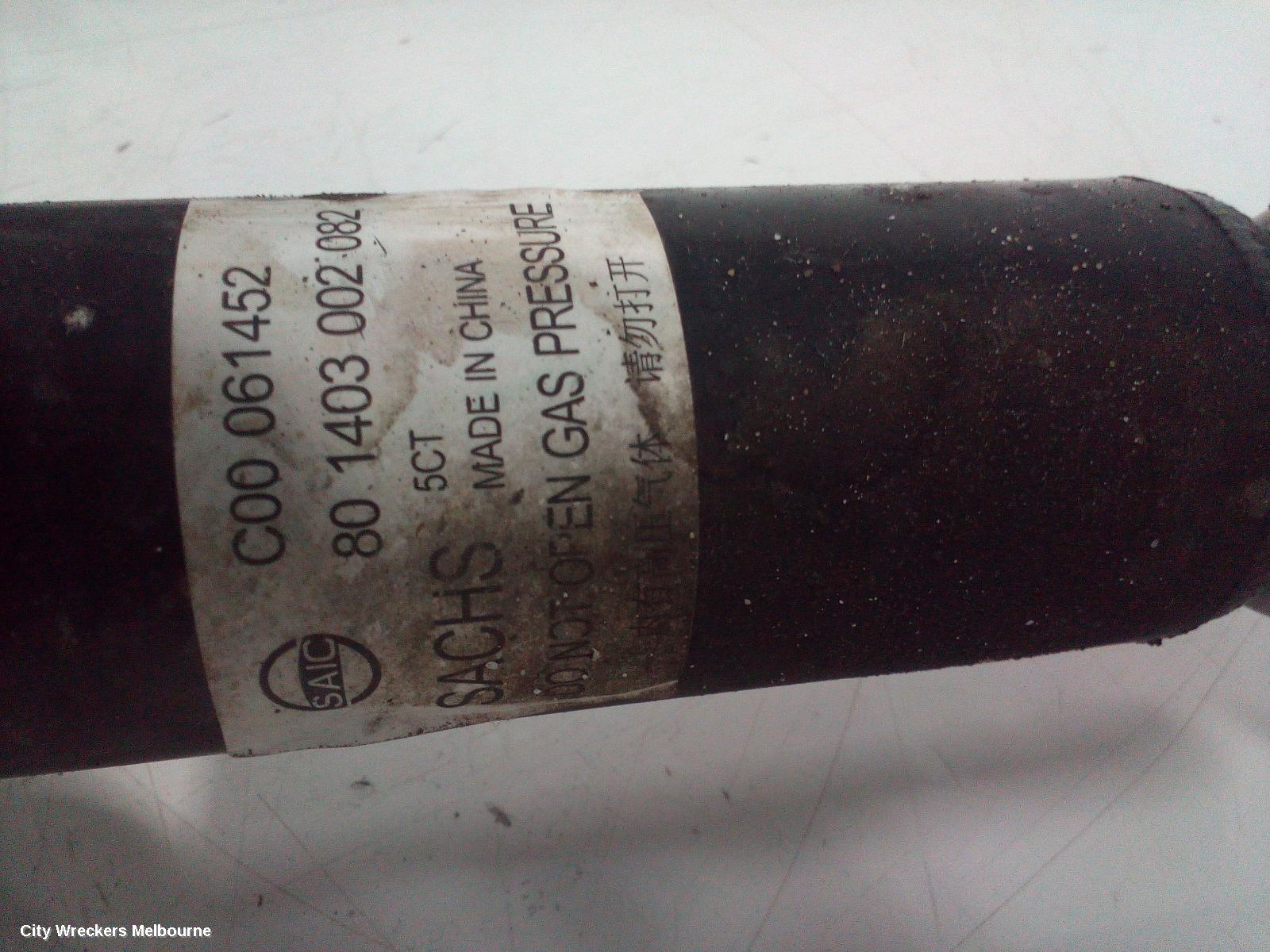 LDV T60 RIGHT DRIVESHAFT, FRONT, AUTO, DIESEL, 2.8, TURBO, SK8C, 07/2017 - 07/2021 - Image 1
