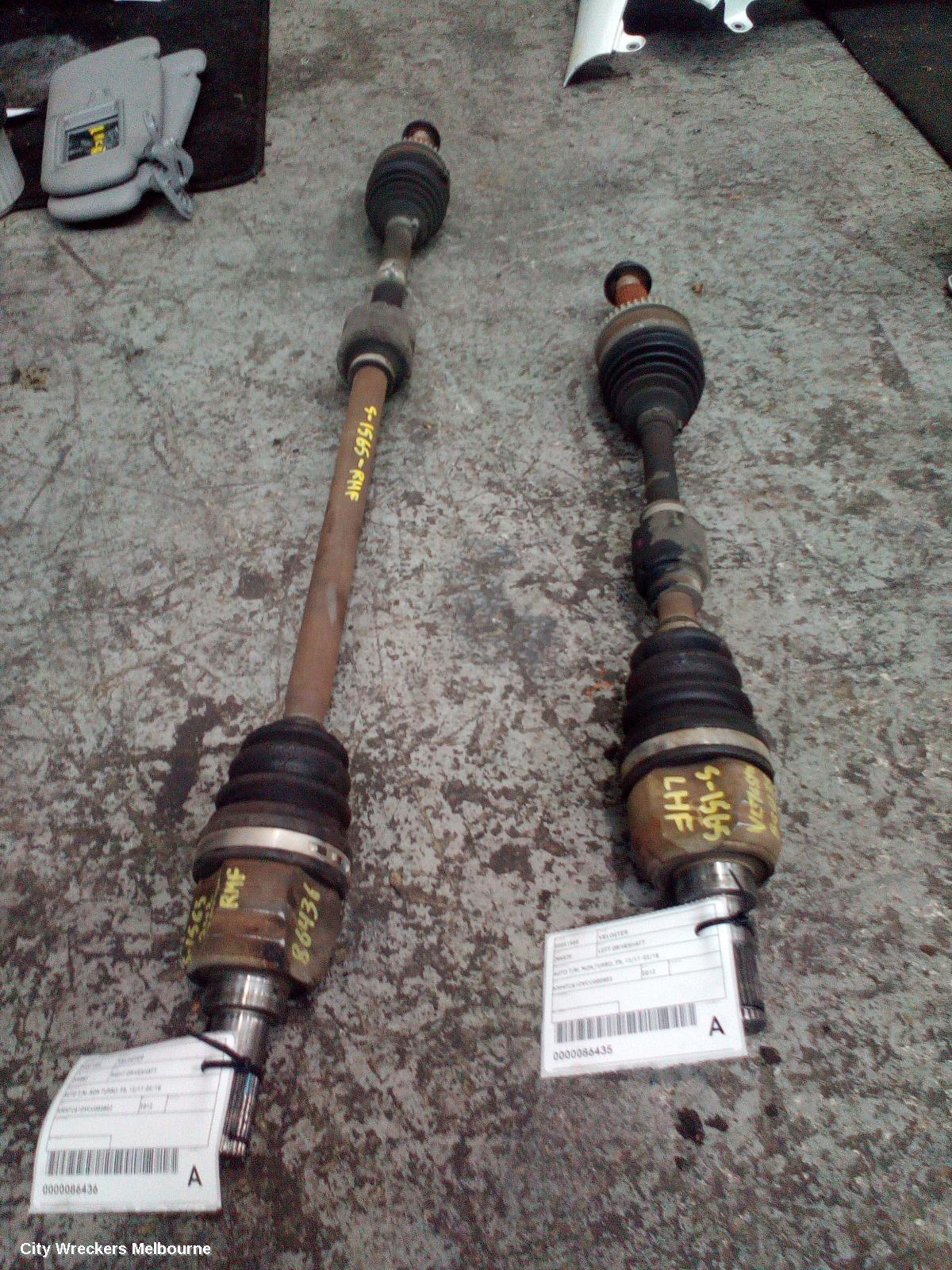HYUNDAI VELOSTER RIGHT DRIVESHAFT, AUTO T/M, NON TURBO, FS, 12/2011 - 02/2018 - Image 2