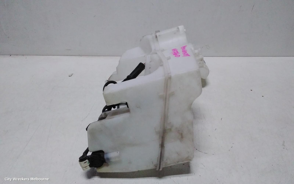 PEUGEOT 508 WASHER BOTTLE, 07/2011 - 12/2017 - Image 3