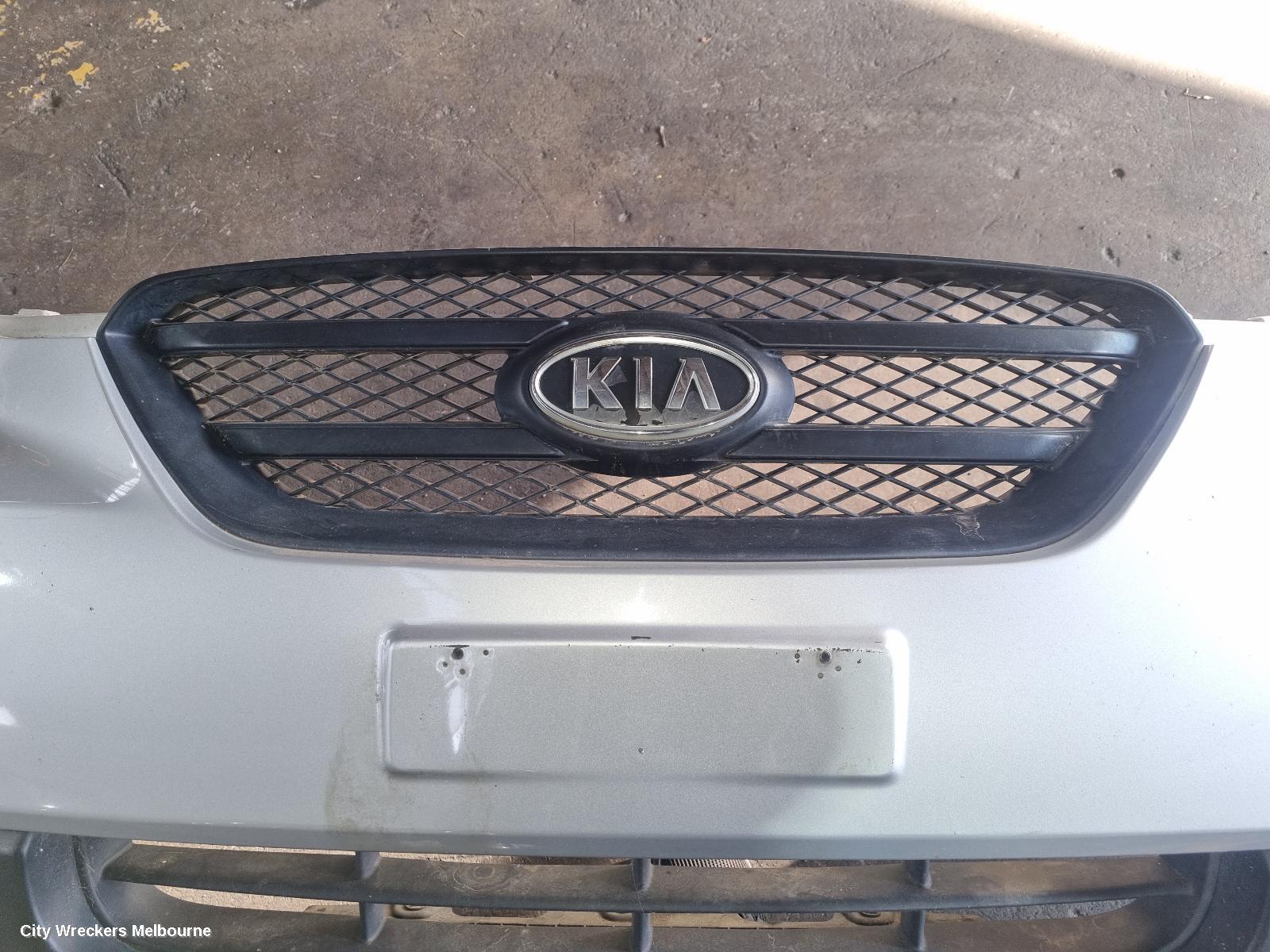 KIA RONDO GRILLE, UN, BLACK, 12/2006 - 06/2010 - Image 2