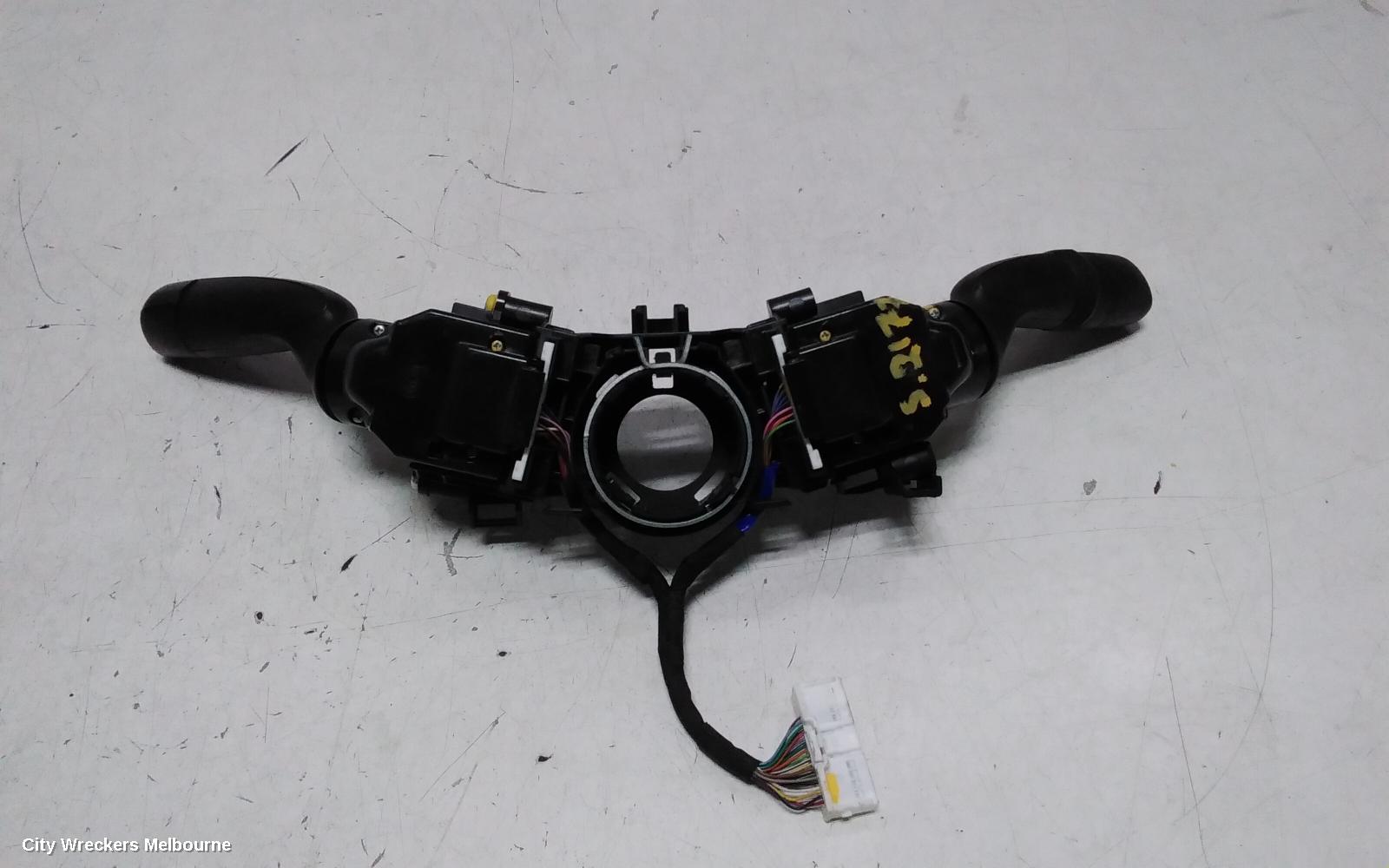 TOYOTA HIACE COMBINATION SWITCH, COMBINATION SWITCH ASSY, NON FOGLAMP TYPE, 300 SERIES, 02/2019 ONWARDS - Image 2