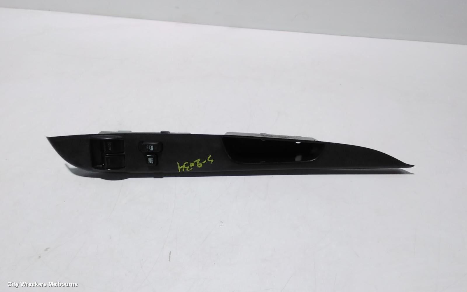 TOYOTA HIACE PWR DR WIND SWITCH, RH FRONT (MASTER SWITCH), TRH/KDH, 03/2005 - 02/2014 - Image 1