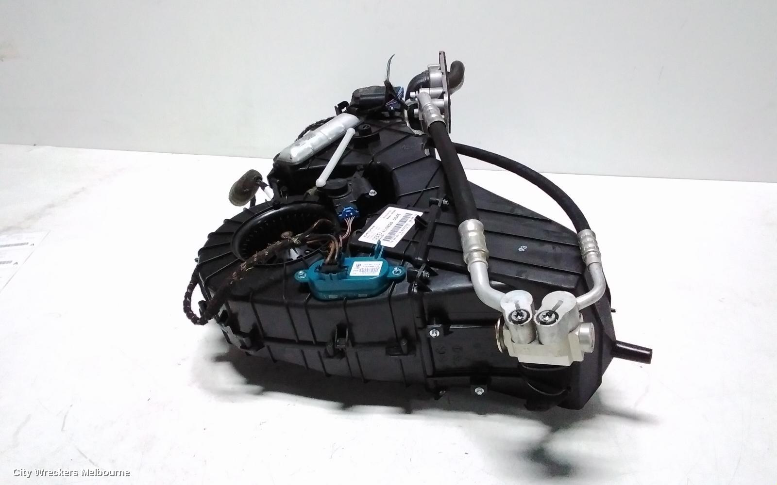 AUDI Q7 HEATER CORE/BOX, 4L, 09/2006 - 08/2015 - Image 3