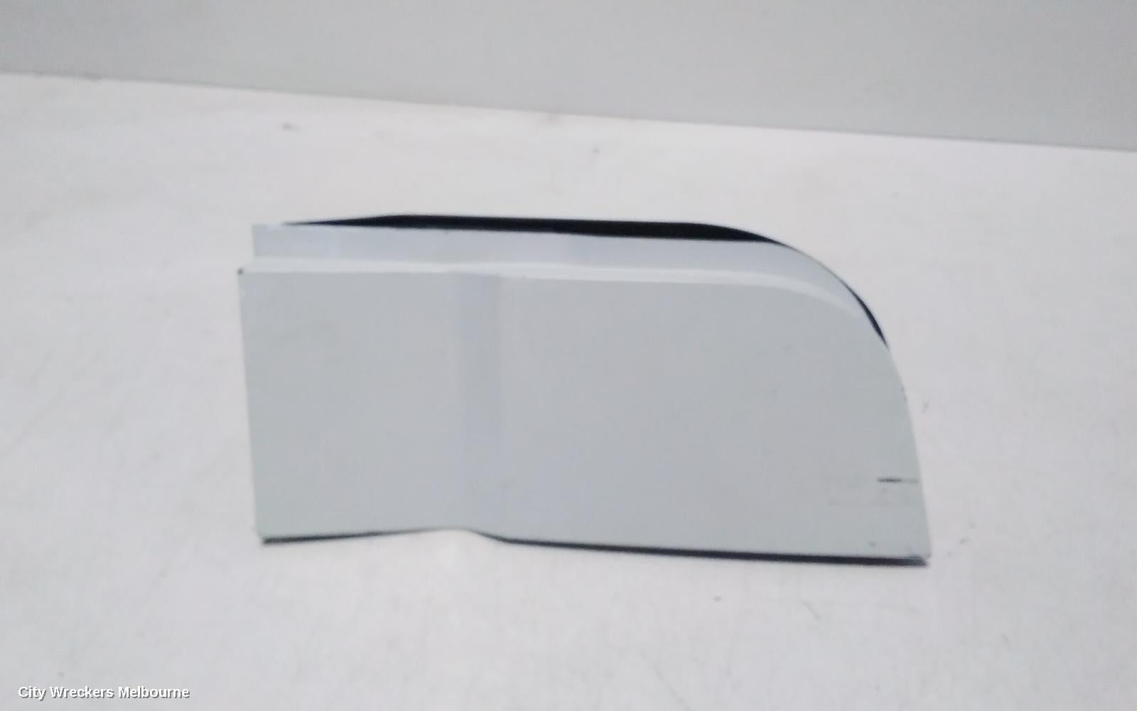 LDV DELIVER 9 FUEL DOOR / FILLER, FUEL DOOR, 07/2020 ONWARDS - Image 1