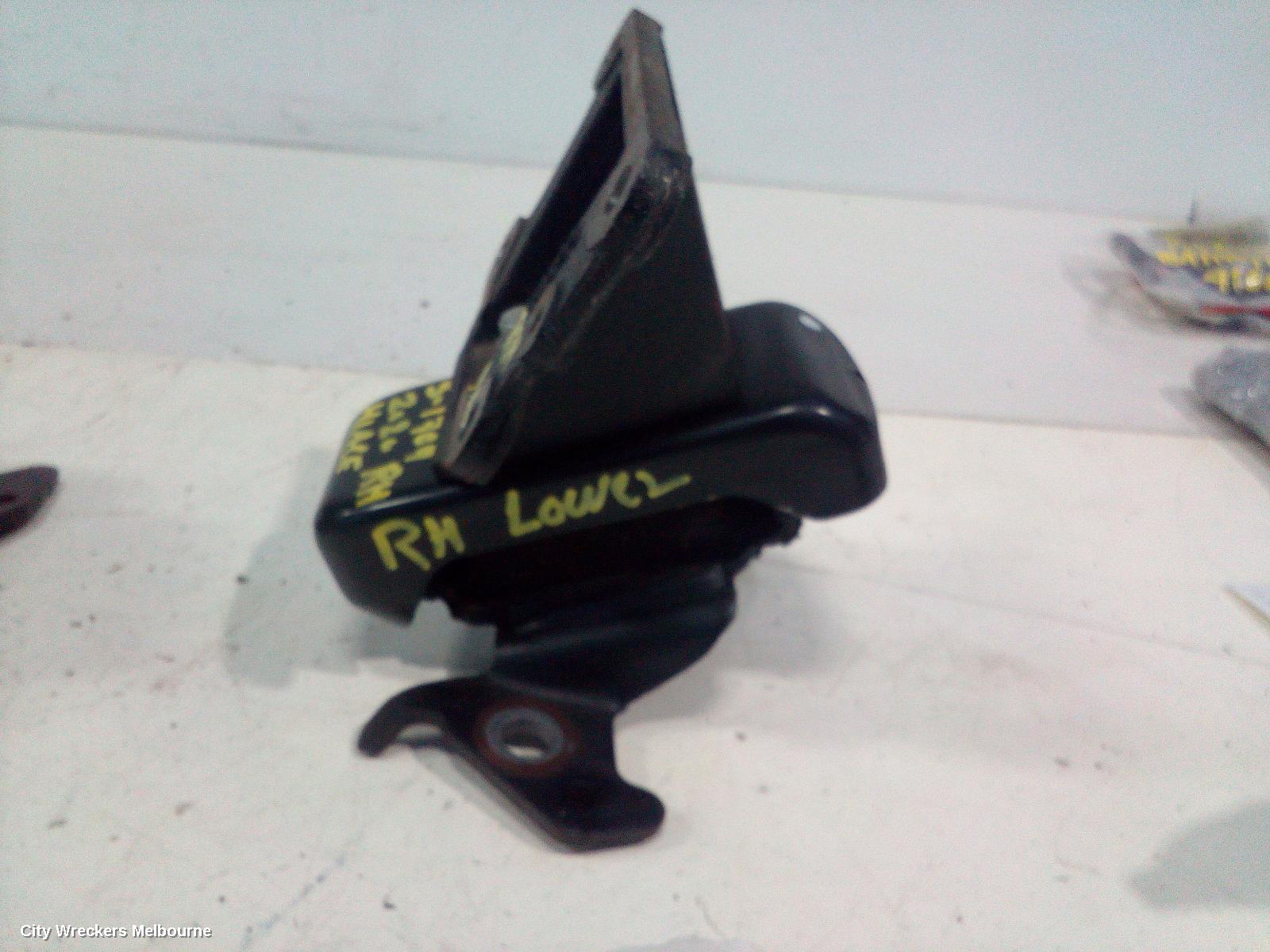 TOYOTA HIACE MOUNT, 300 SERIES, 02/2019 ONWARDS - Image 3