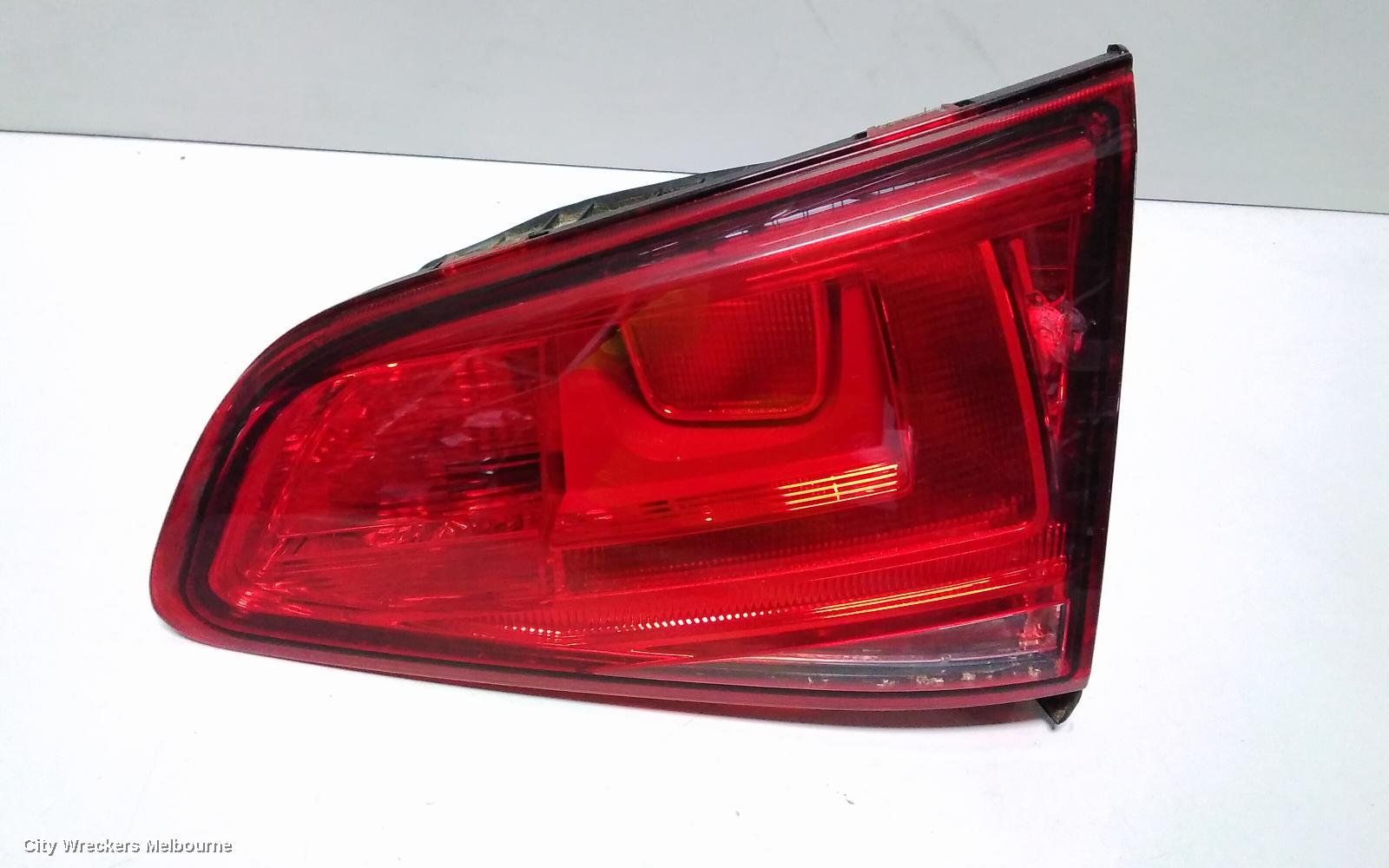 VOLKSWAGEN GOLF REAR GARNISH, TAILGATE LAMP (RH SIDE), GEN 7, HATCH, 04/2013 - 03/2017 - Image 1