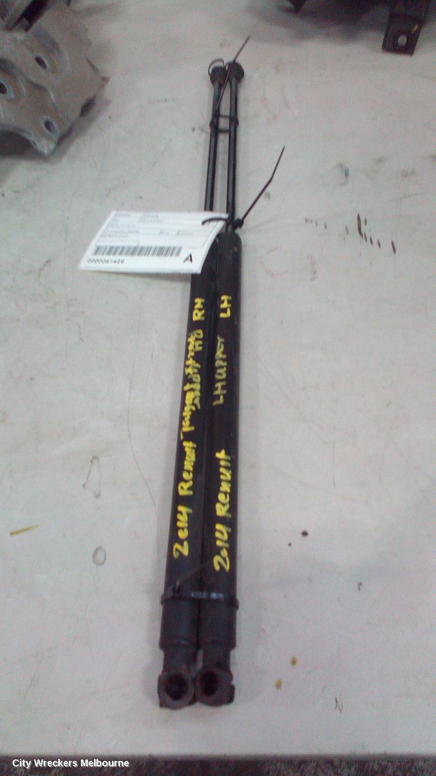 RENAULT KALEOS HATCH STRUT, H45 09/2013 - 04/2016 - Image 1