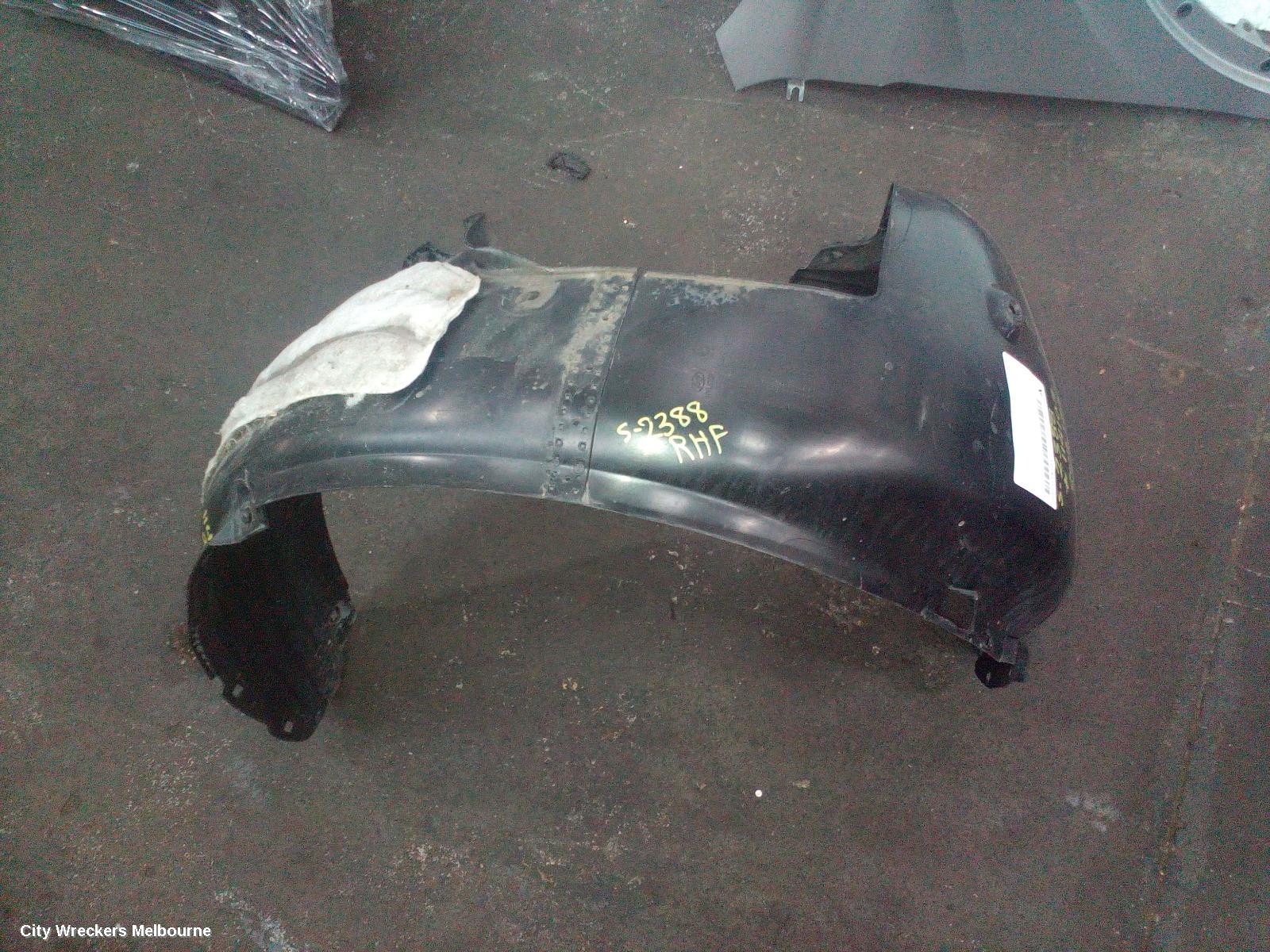 HYUNDAI I30 RIGHT GUARD LINER, FRONT, PD, HATCH (S. KOREA-VIN KMHH), N LINE TYPE, 10/2018 ONWARDS - Image 1
