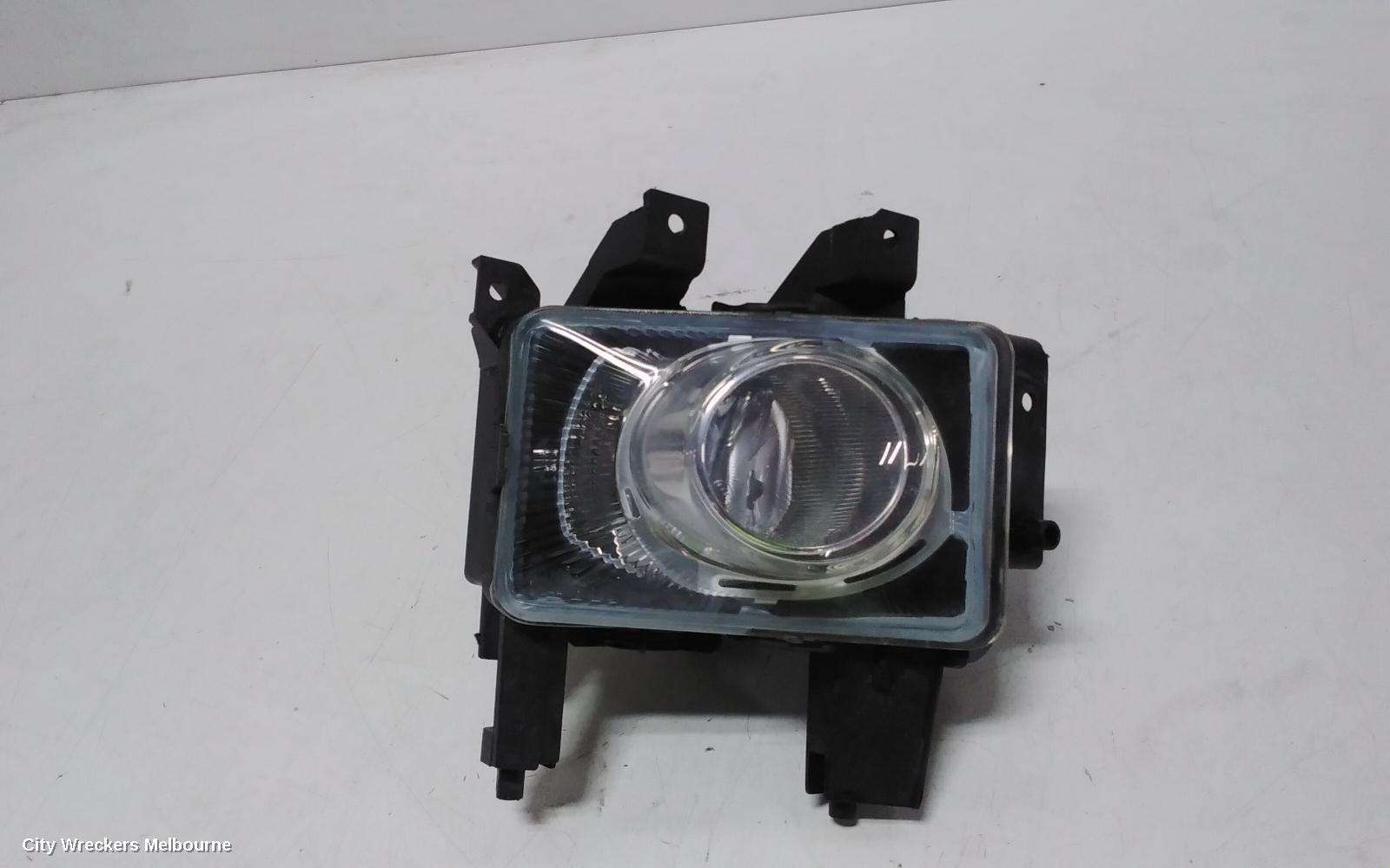 HOLDEN ASTRA RIGHT INDICATOR/FOG/SIDE, AH, BUMPER FOGLAMP, 04/2007 - 08/2009 - Image 1